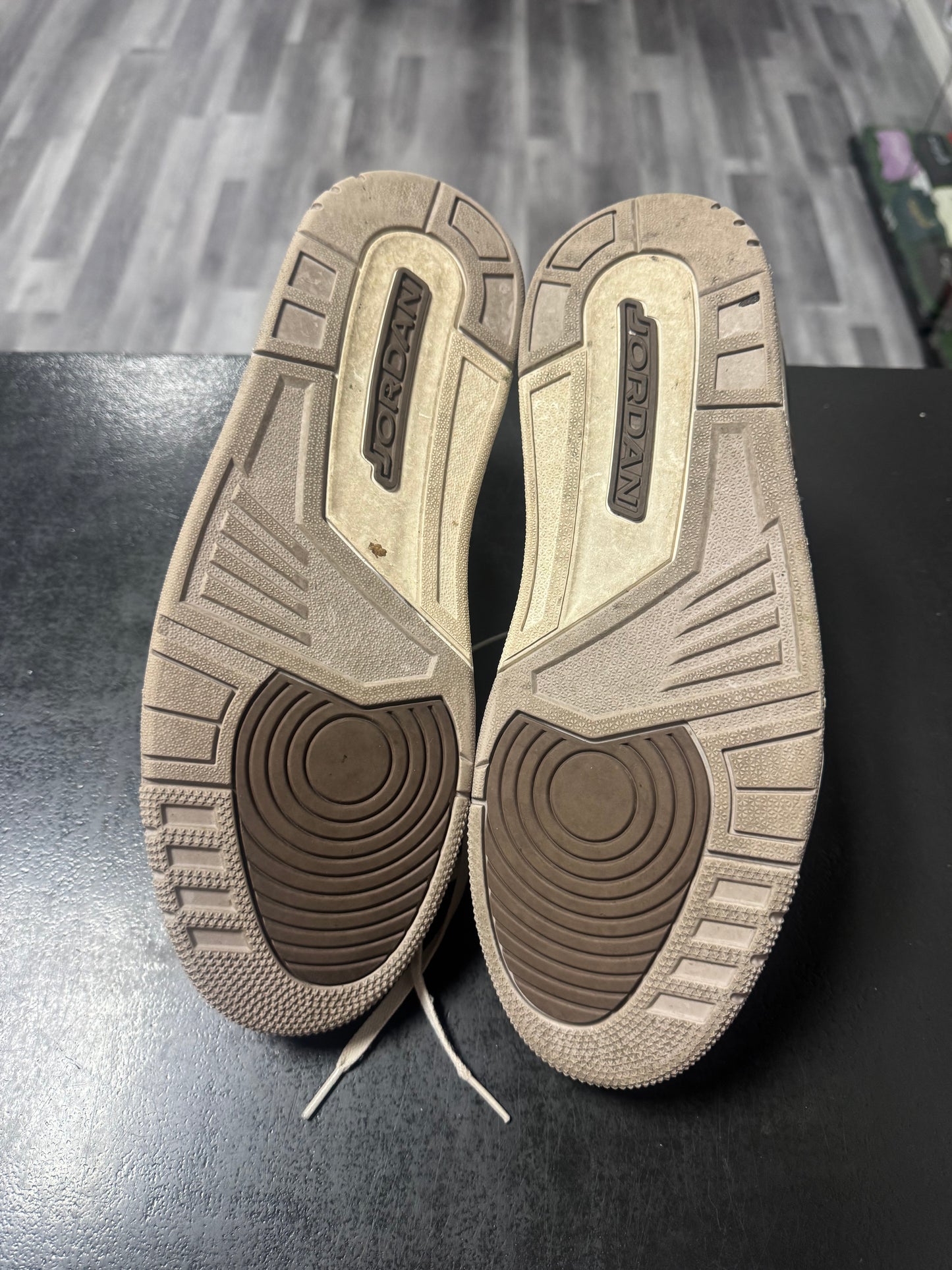 Jordan 3 Palomino / Preowned