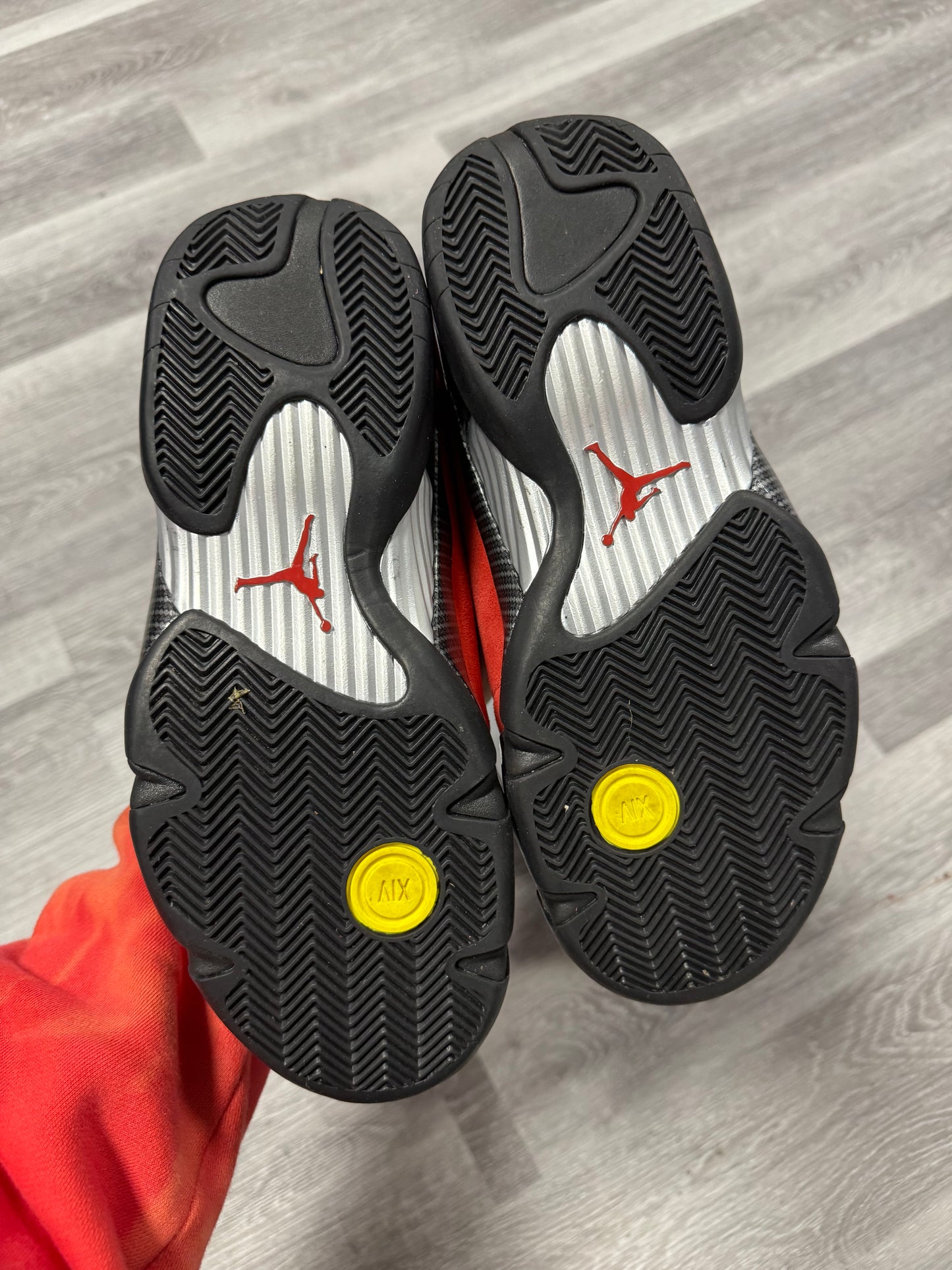 Jordan 14 Ferrari / Preowned