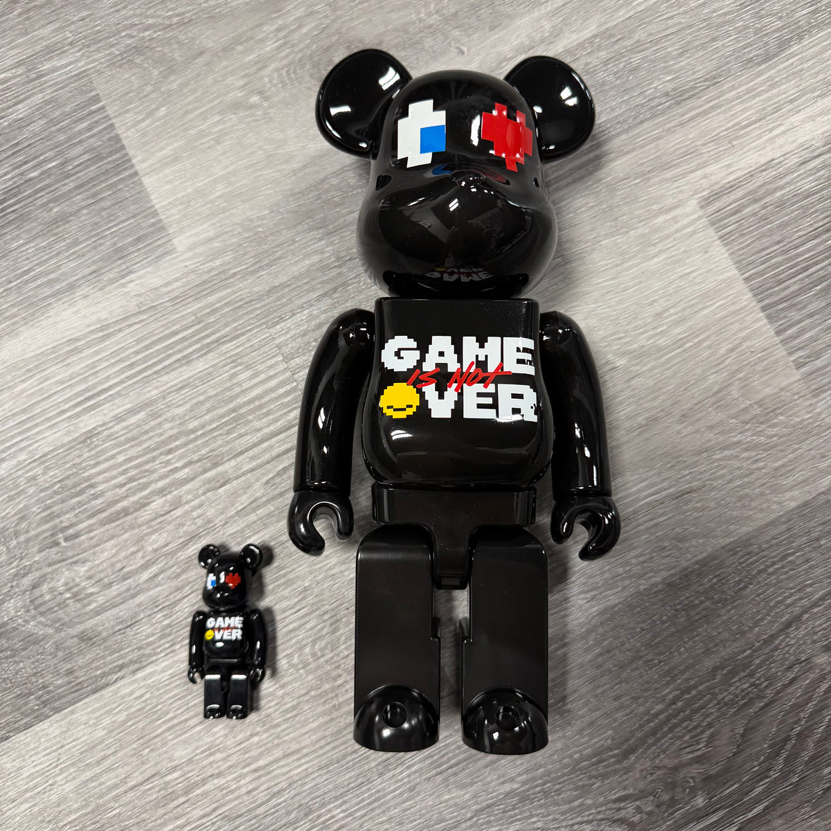 Bearbrick x Pac-Man x Grafflex 400% & 100% Set