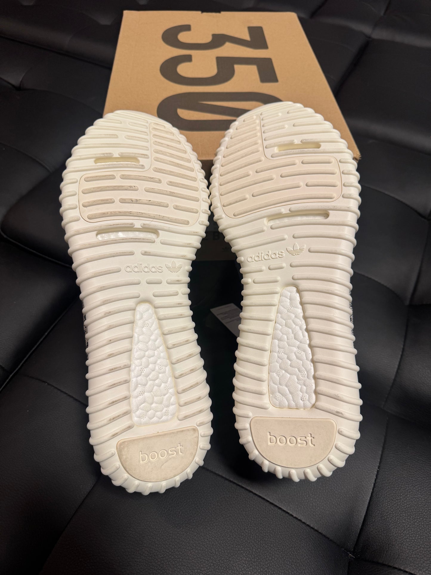 Yeezy 350 Turtle Dove / Preowned