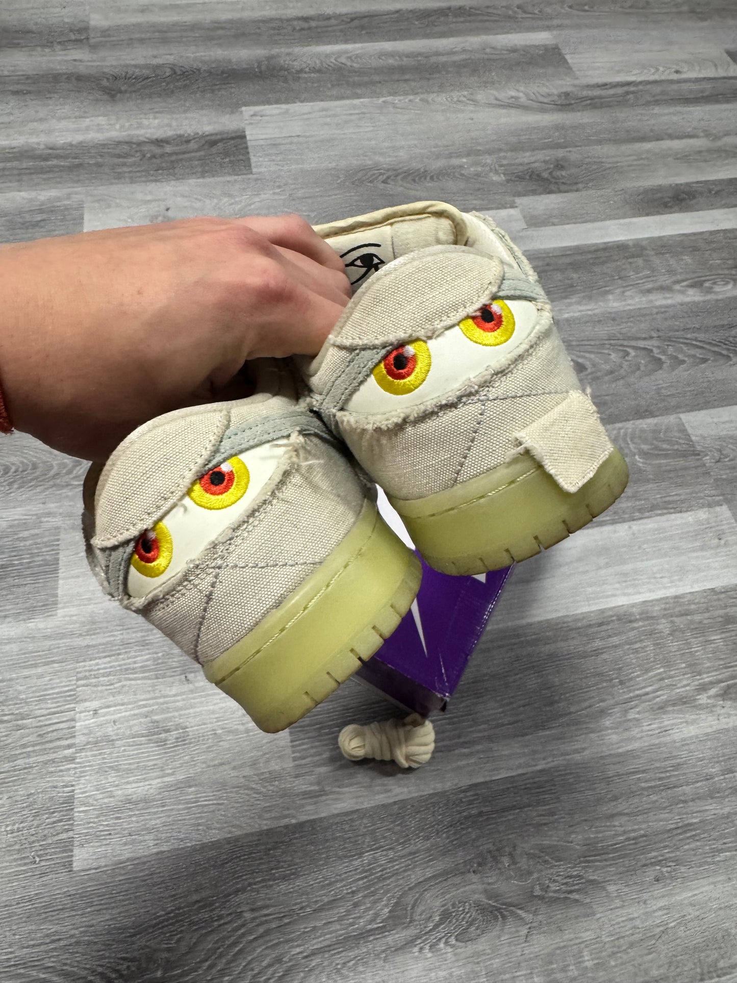Dunk Low SB Mummy / Preowned