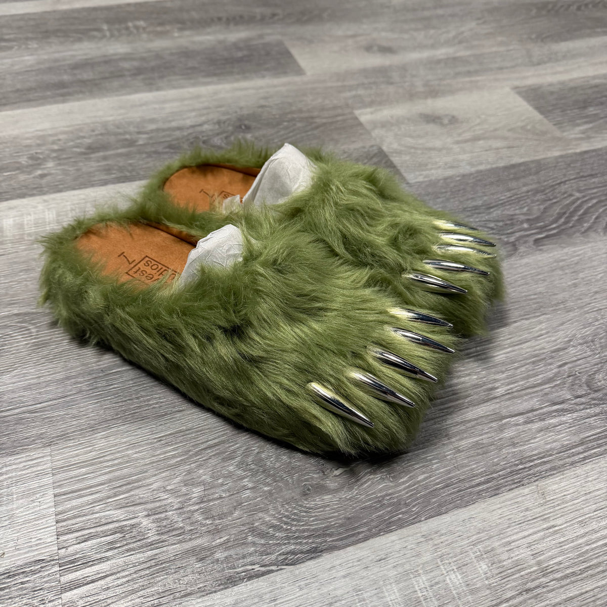 Bravest Studios Bear Claw (Green) / Brand New