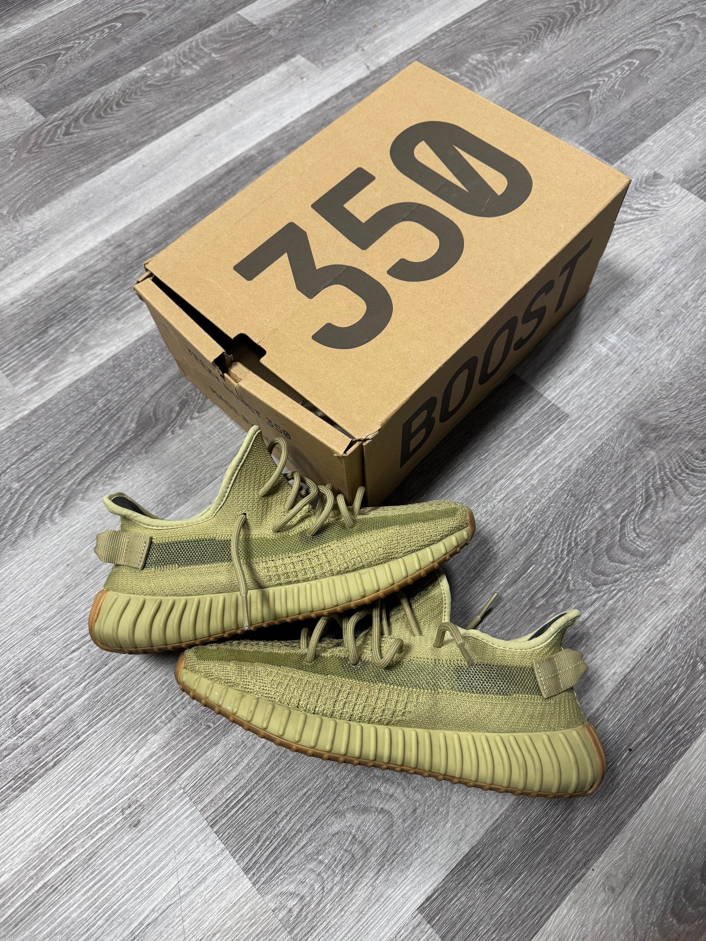 Yeezy 350 Sulfur / Preowned