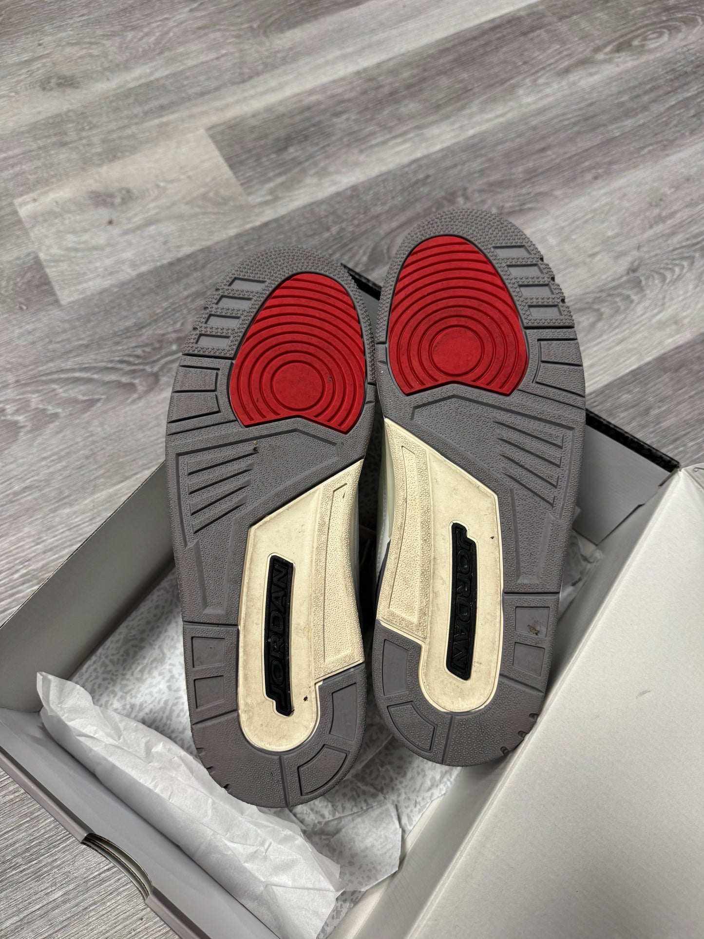 Jordan 3 Cement Grey / Preowned