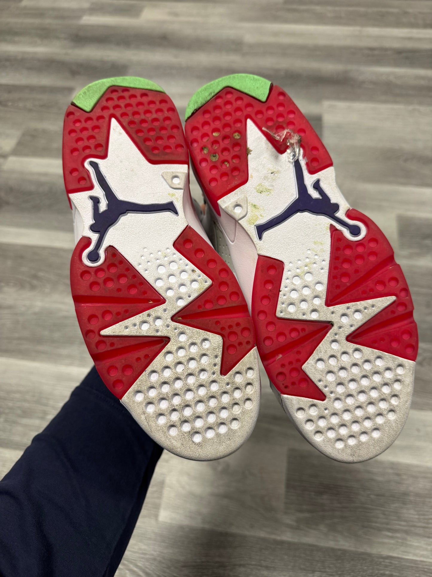 Jordan 6 Hare / Preowned