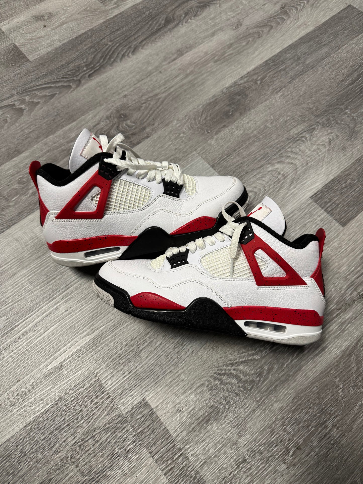 Jordan 4 Red Cement / Preowned