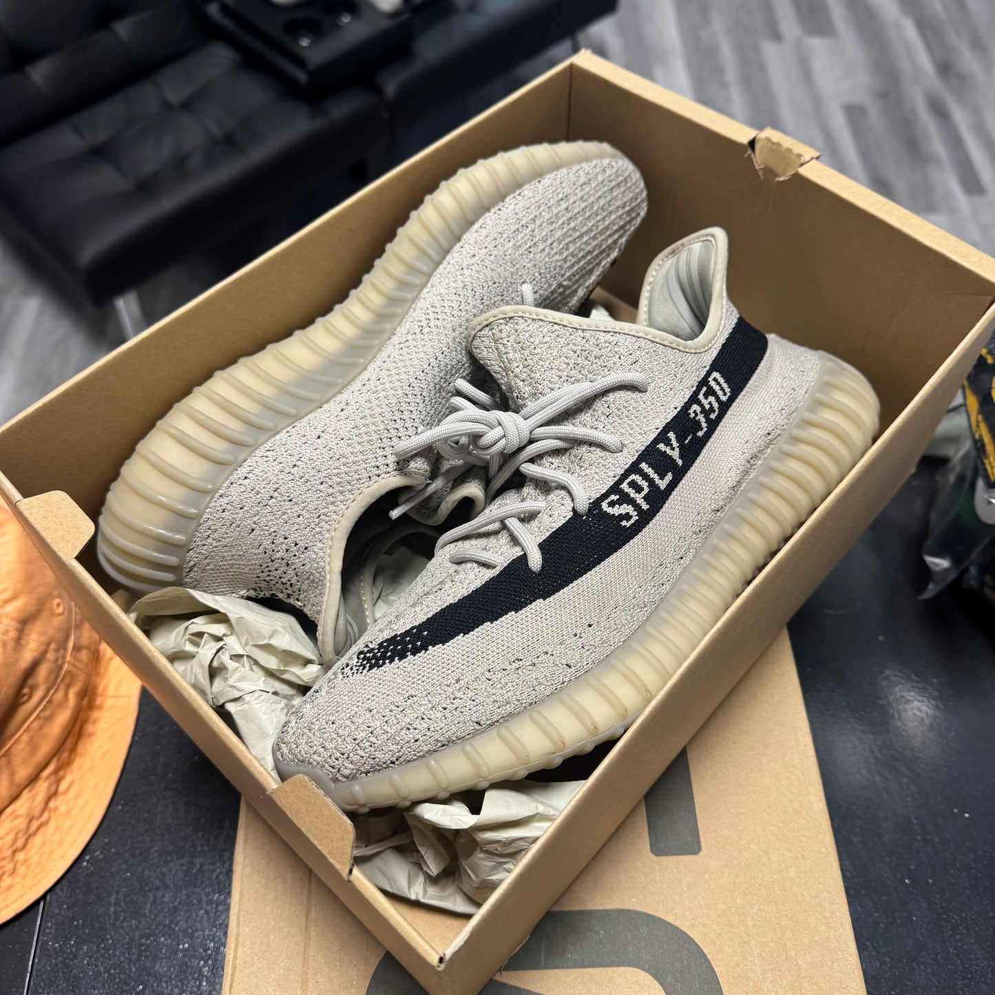 Yeezy 350 Slate / Preowned