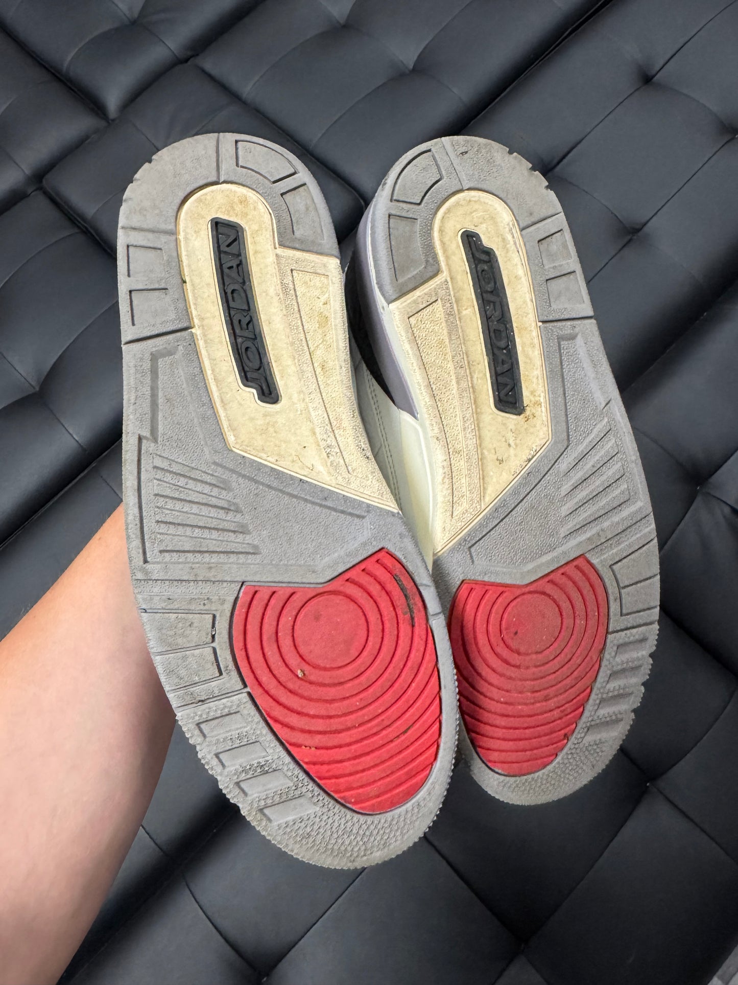 Jordan 3 Cement Grey / Preowned