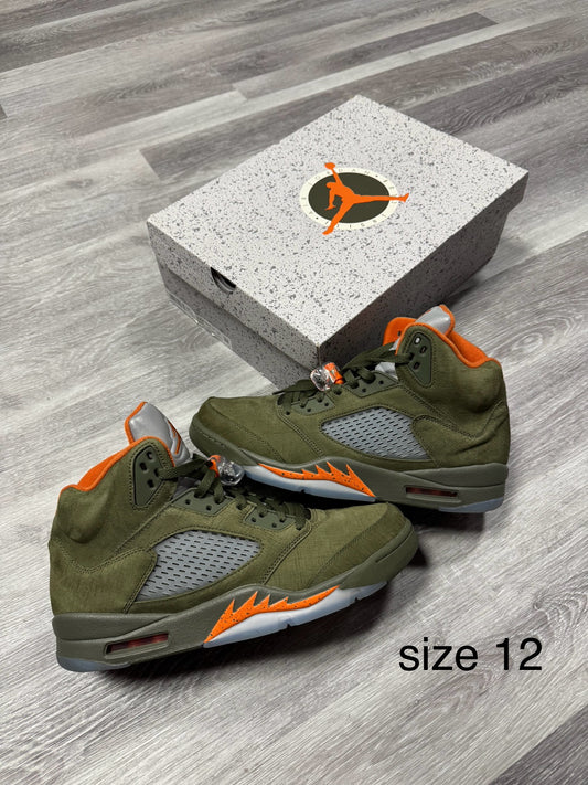 Jordan 5 Olive / Preowned