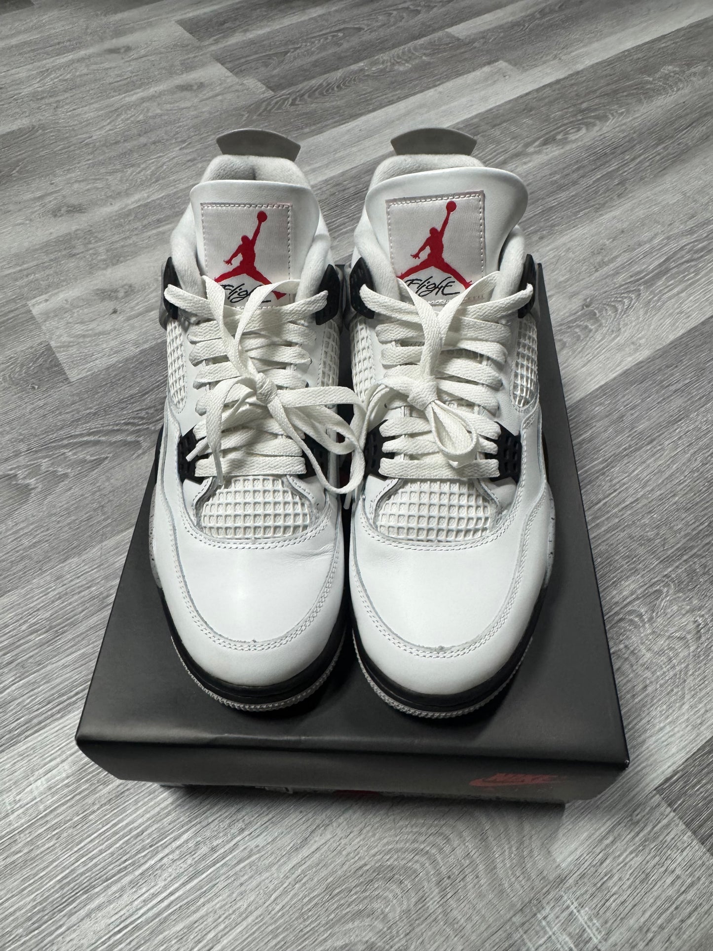 Jordan 4 White Cement OG (2025) / Preowned