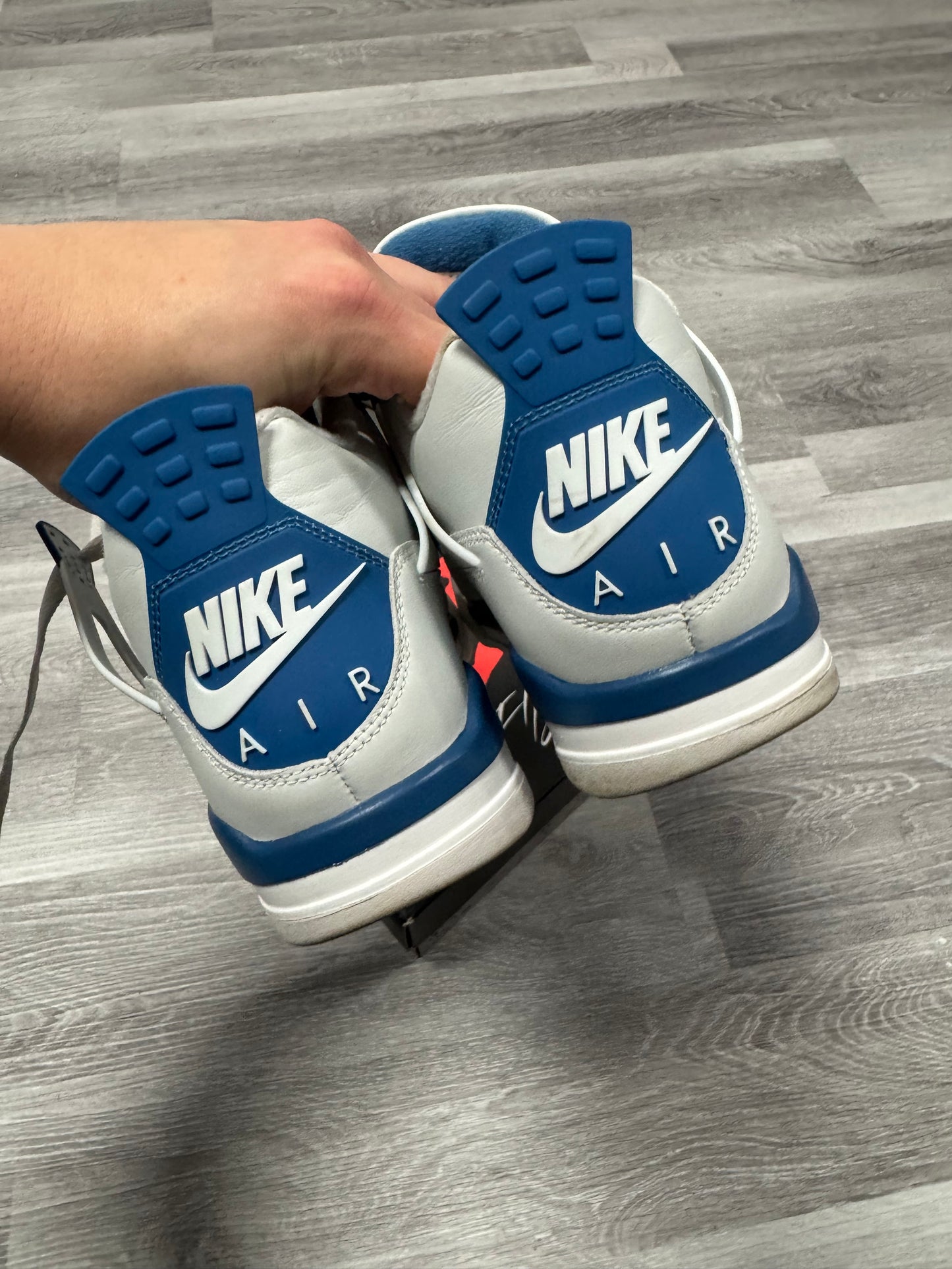 Jordan 4 Military Blue / Preowned