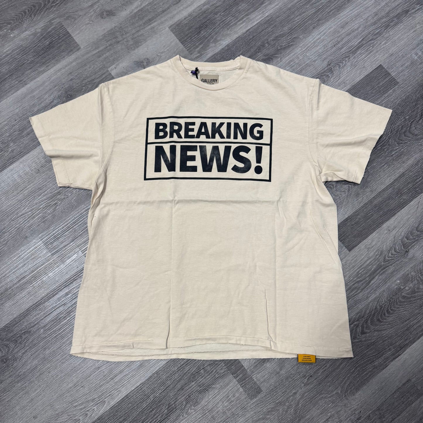 Gallery Dept Breaking News Logo Tee
