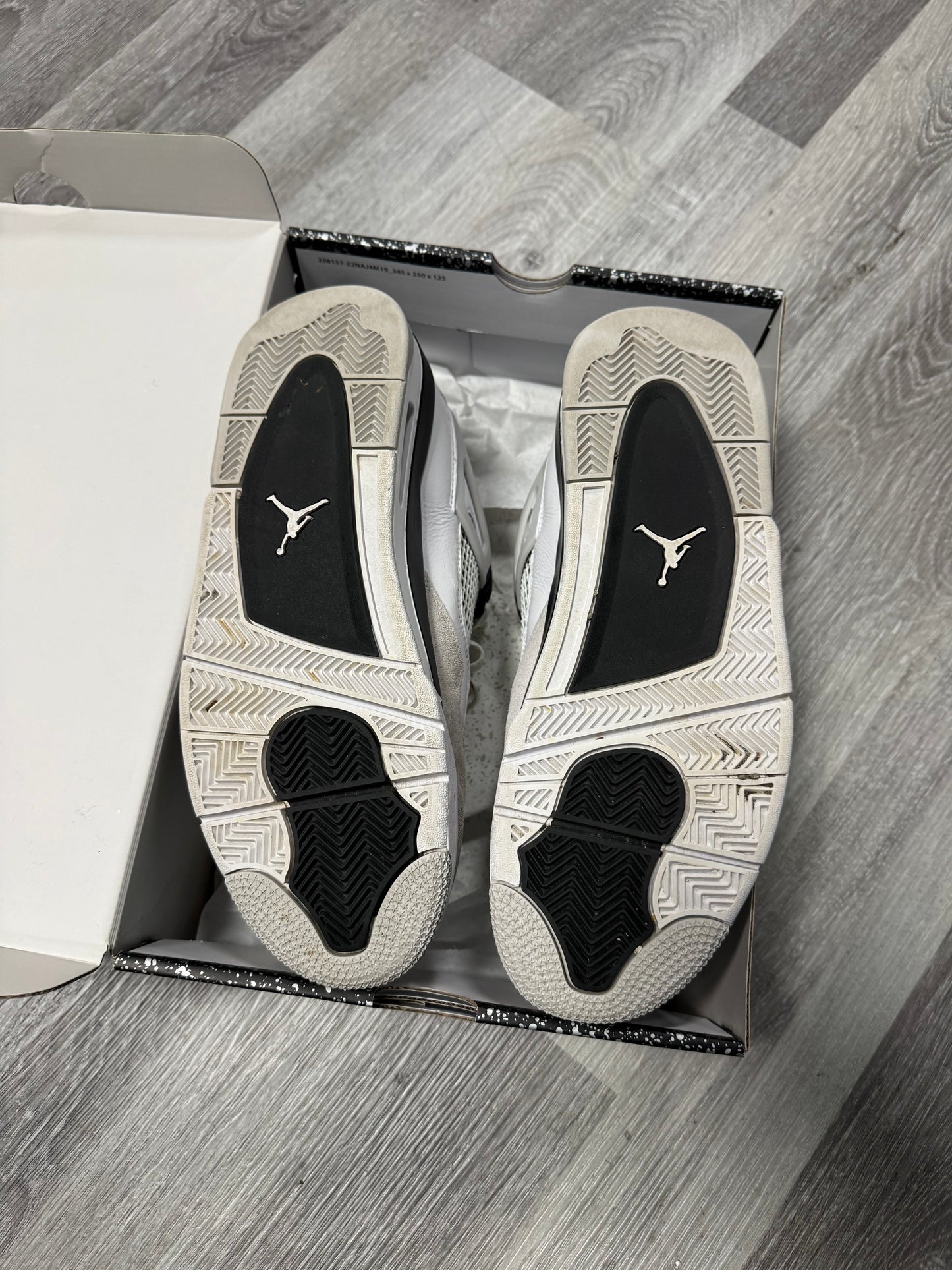 Jordan 4 Military Black / Preowned