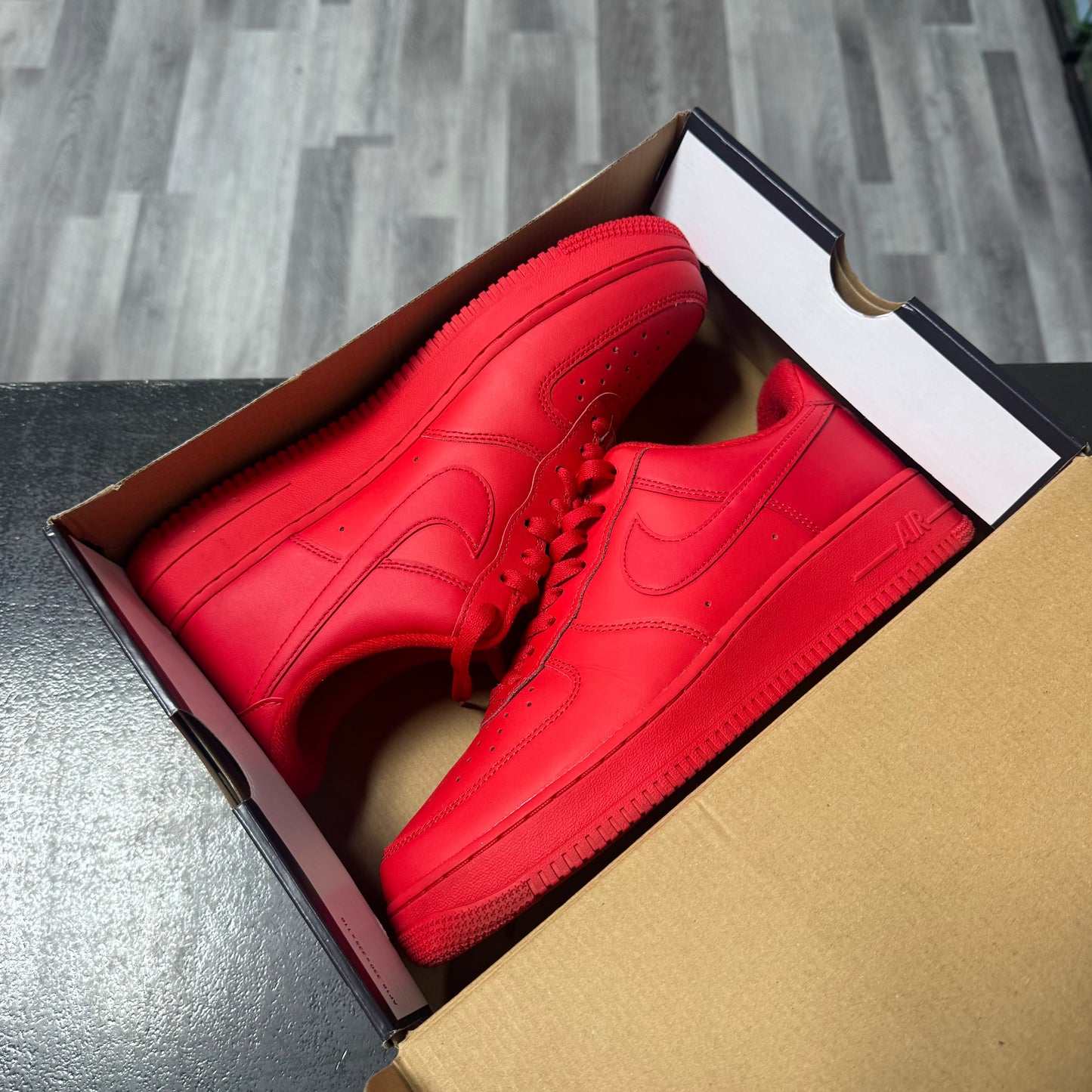Air Force 1 Low Triple Red / Preowned