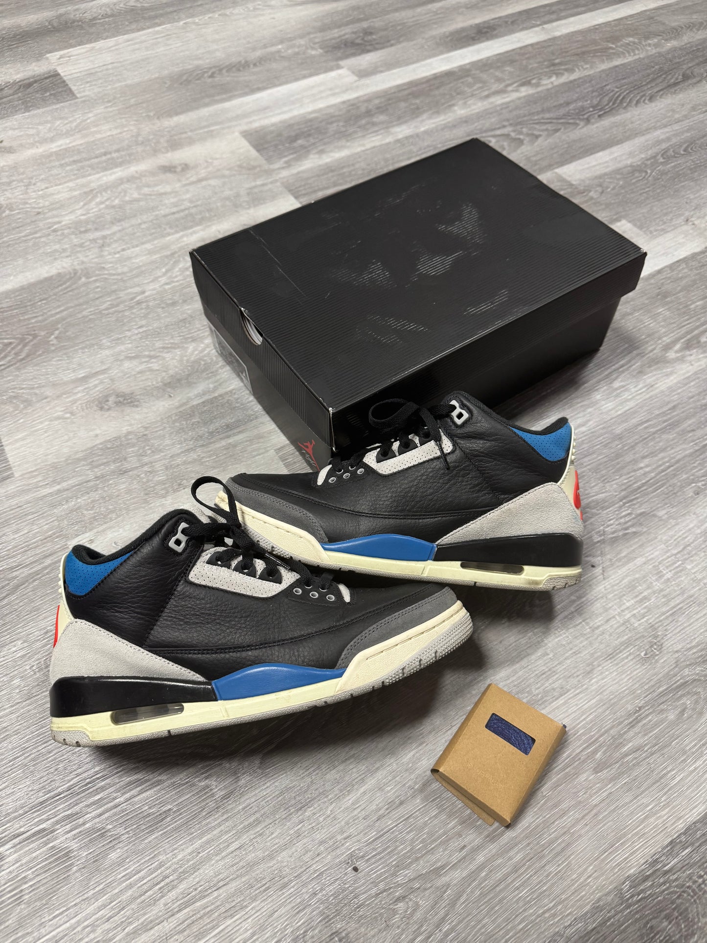 Jordan 3 Rare Air / Preowned