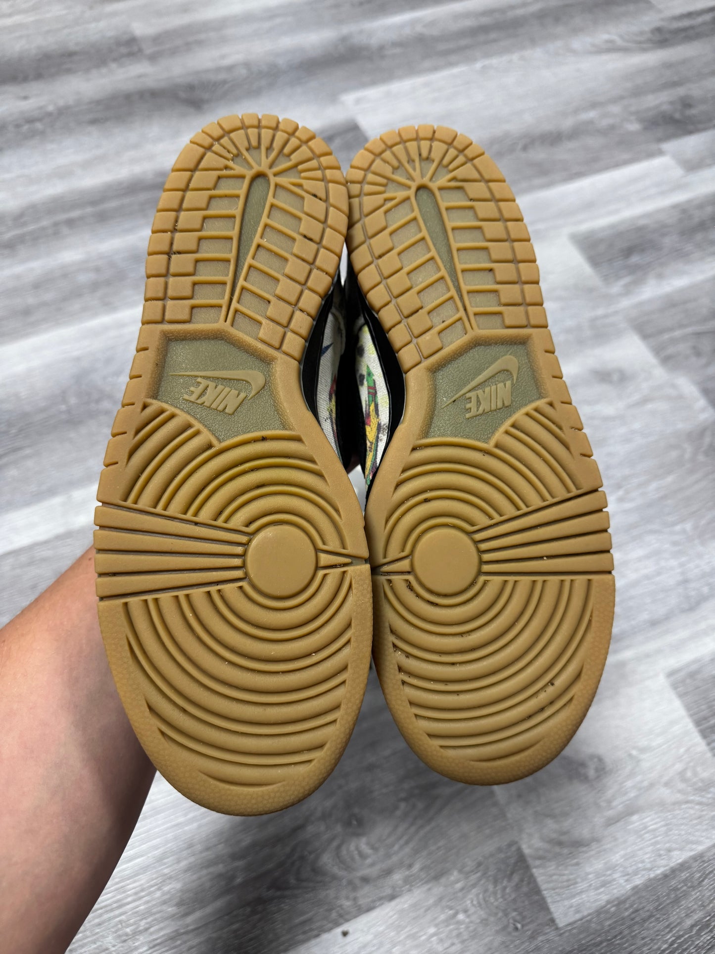 Dunk Low SB Supreme Rammellzee / Preowned