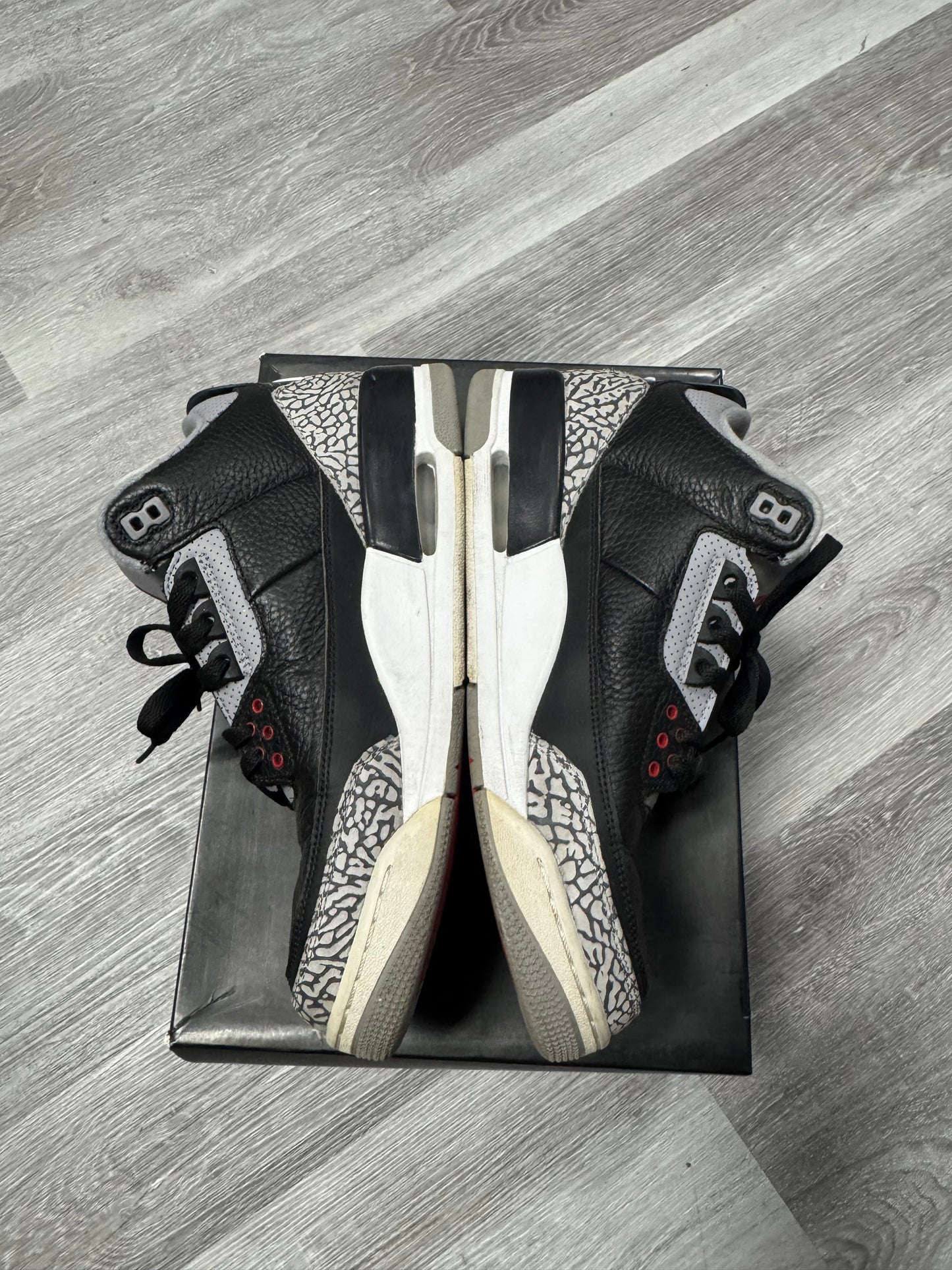 Jordan 3 Black Cement (2018) / Preowned