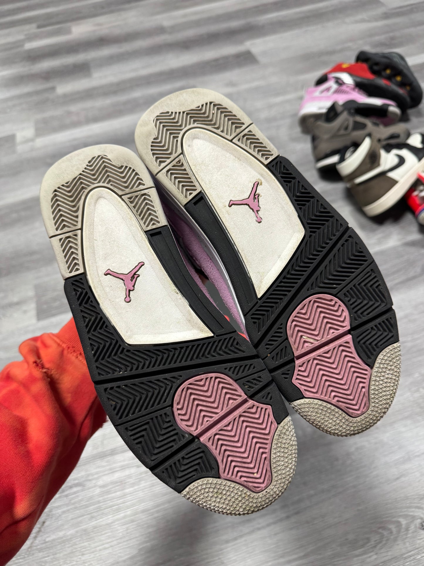 Jordan 4 Orchid / Preowned