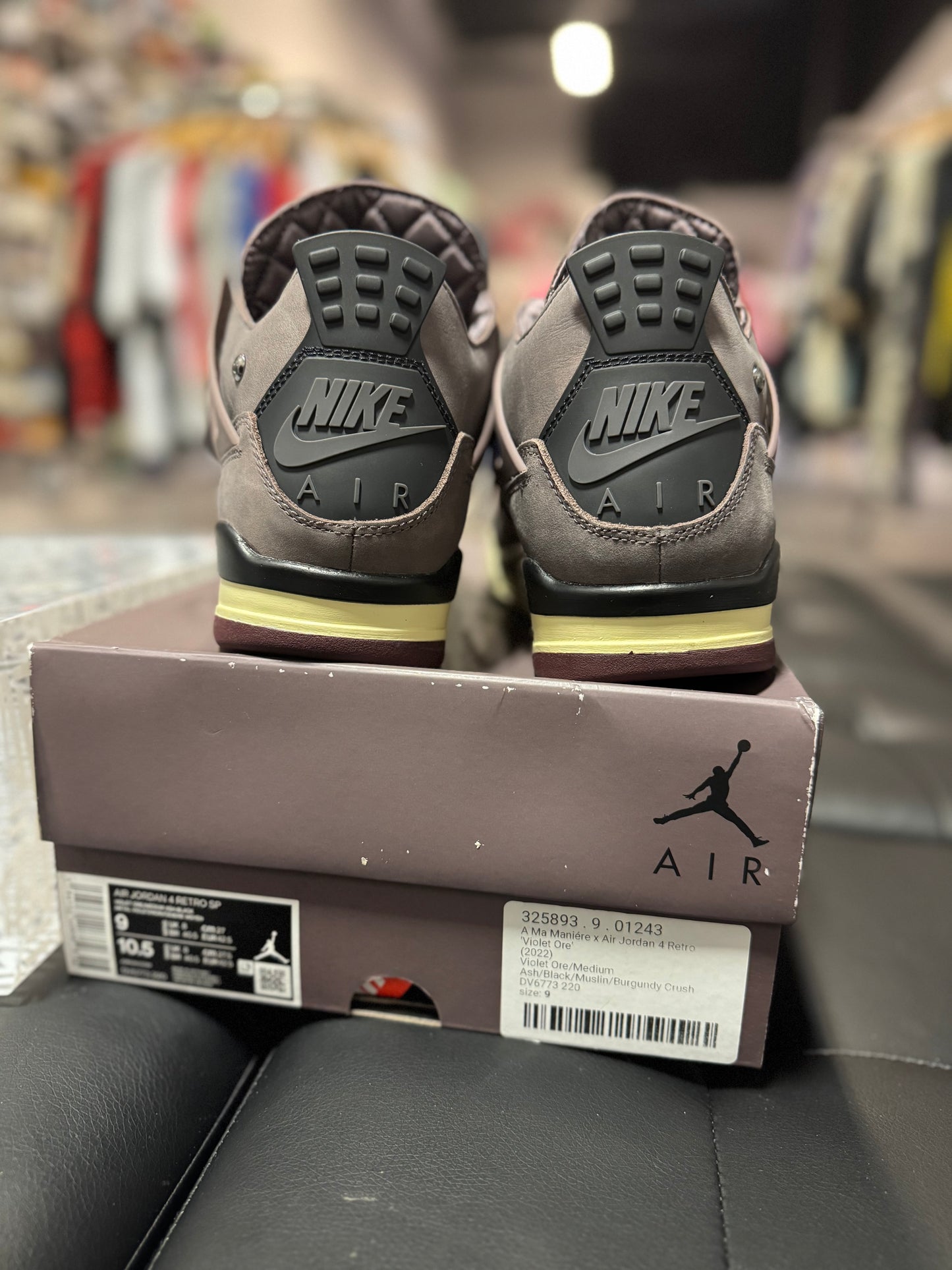 Jordan 4 A Ma Maniére / Preowned
