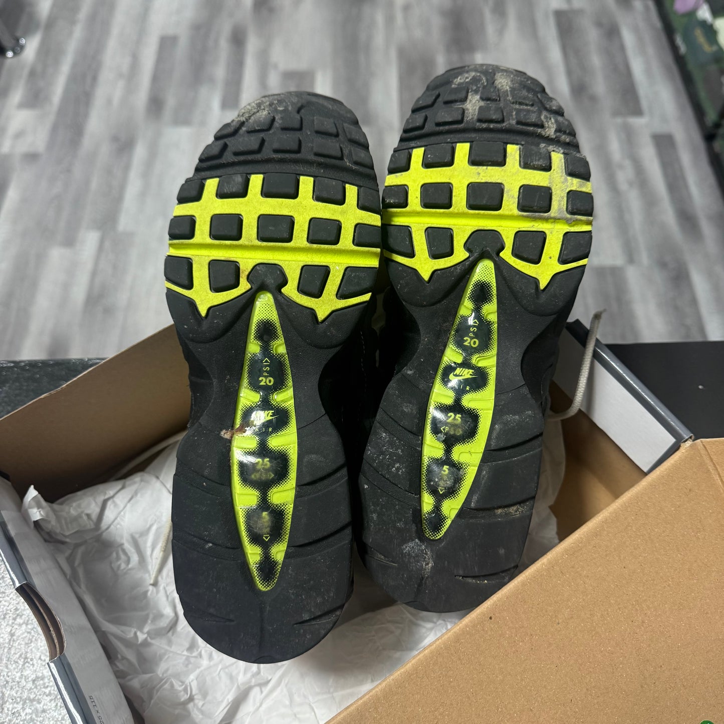 Air Max 95 Neon OG / Preowned