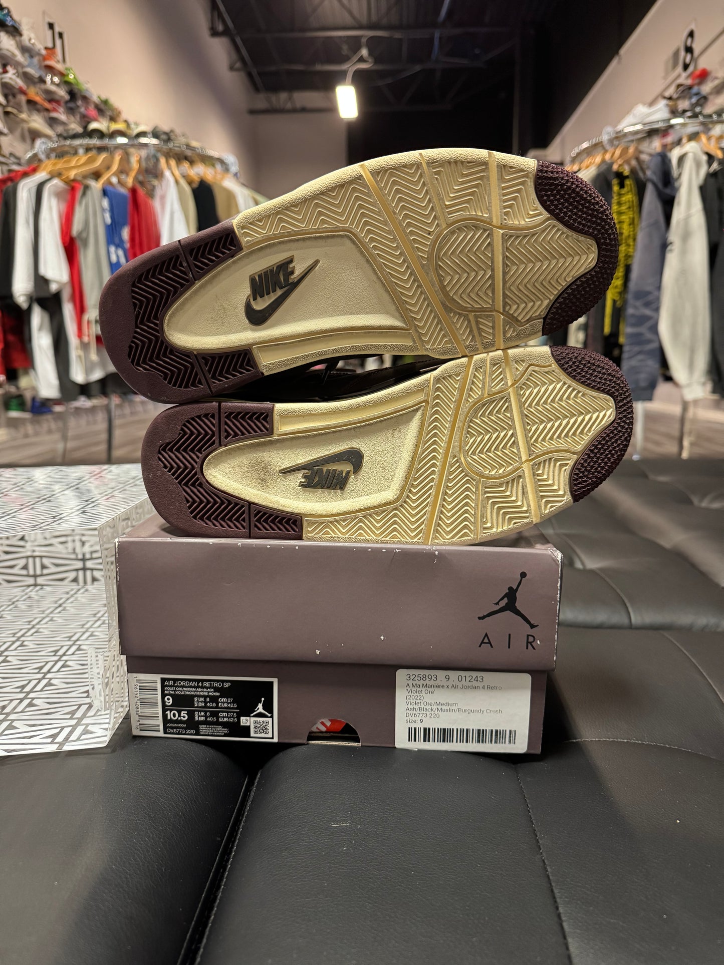 Jordan 4 A Ma Maniére / Preowned
