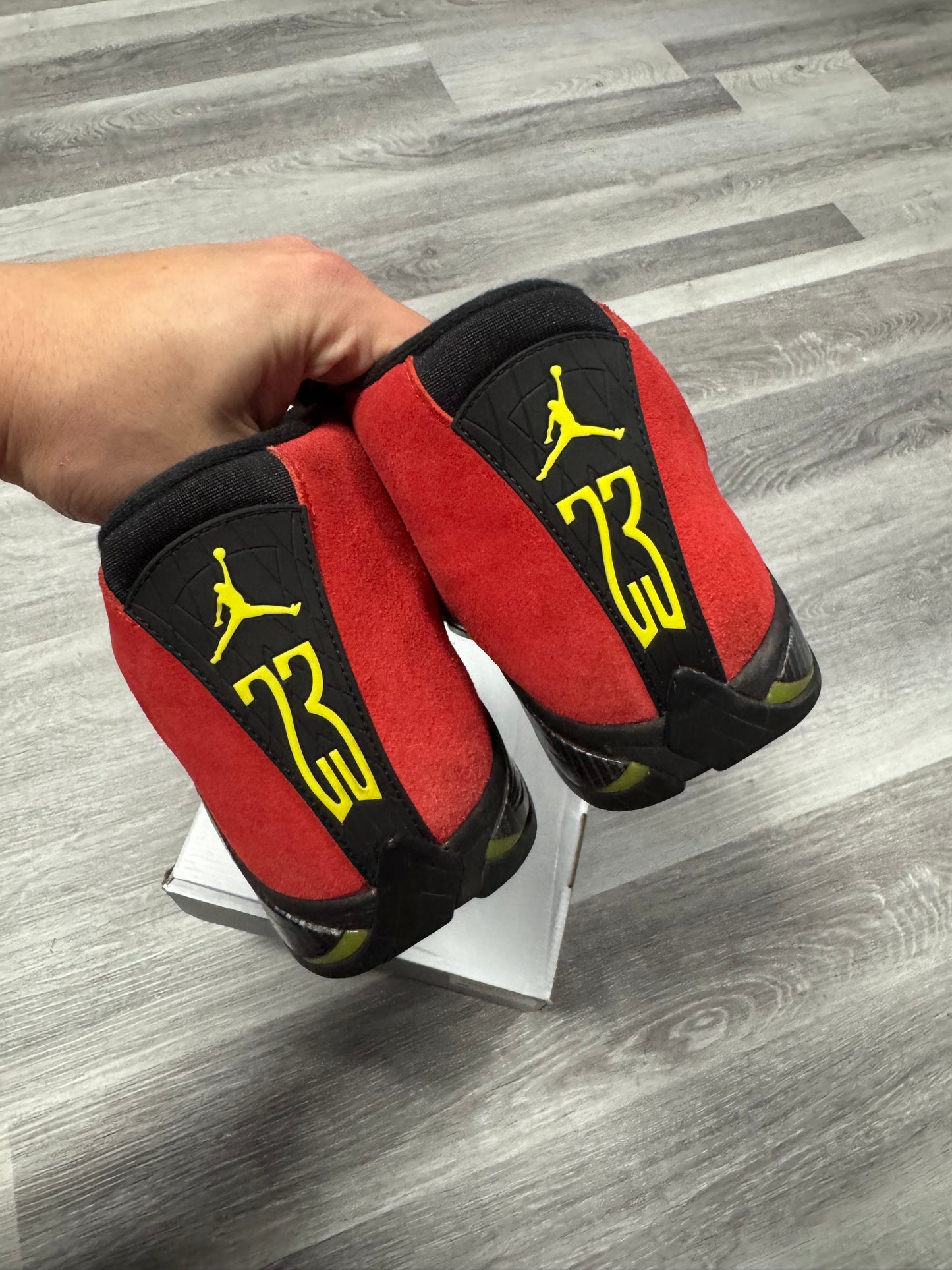 Jordan 14 Ferrari / Preowned