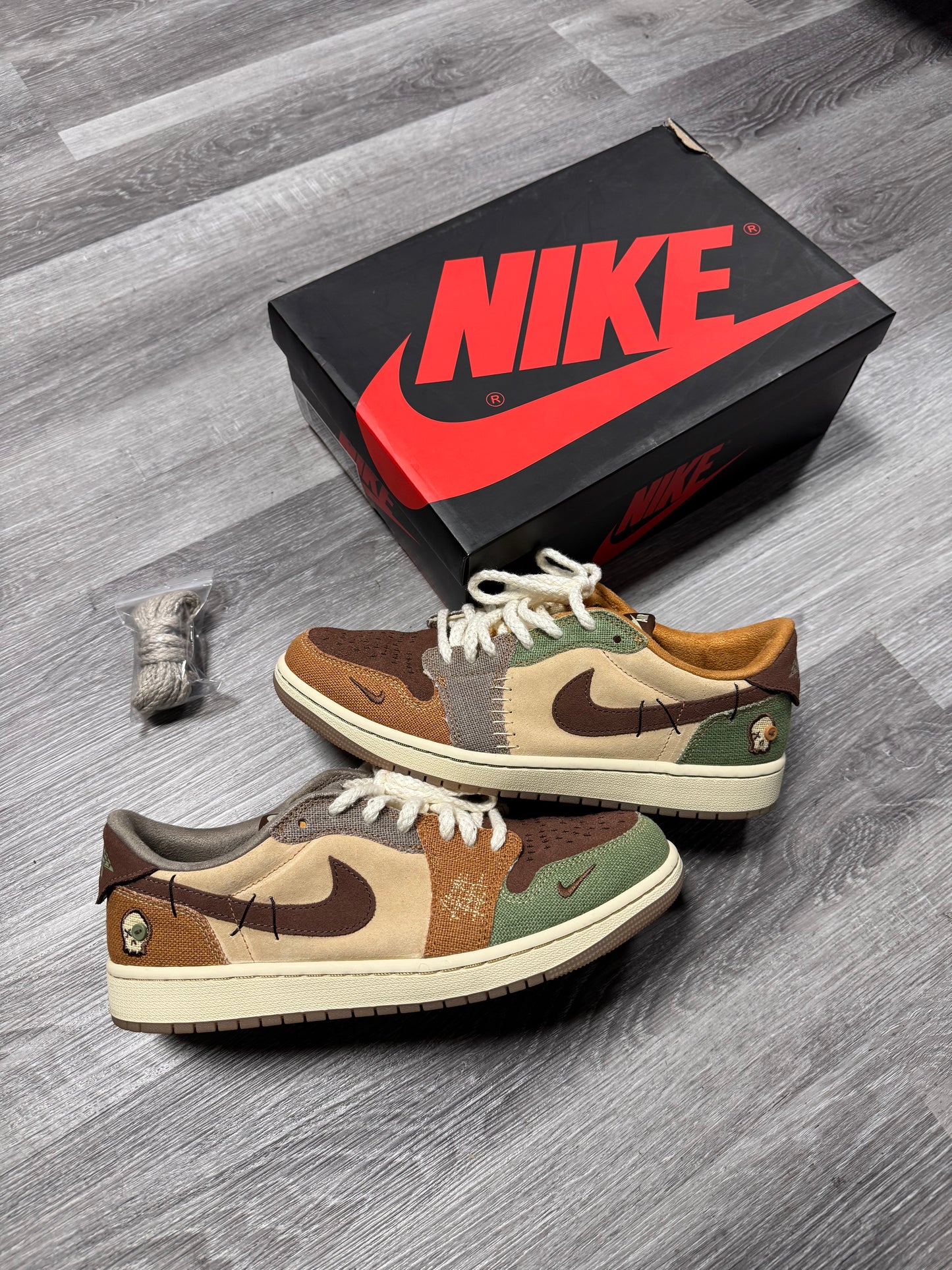 Jordan 1 Low OG Zion Voodoo / Preowned