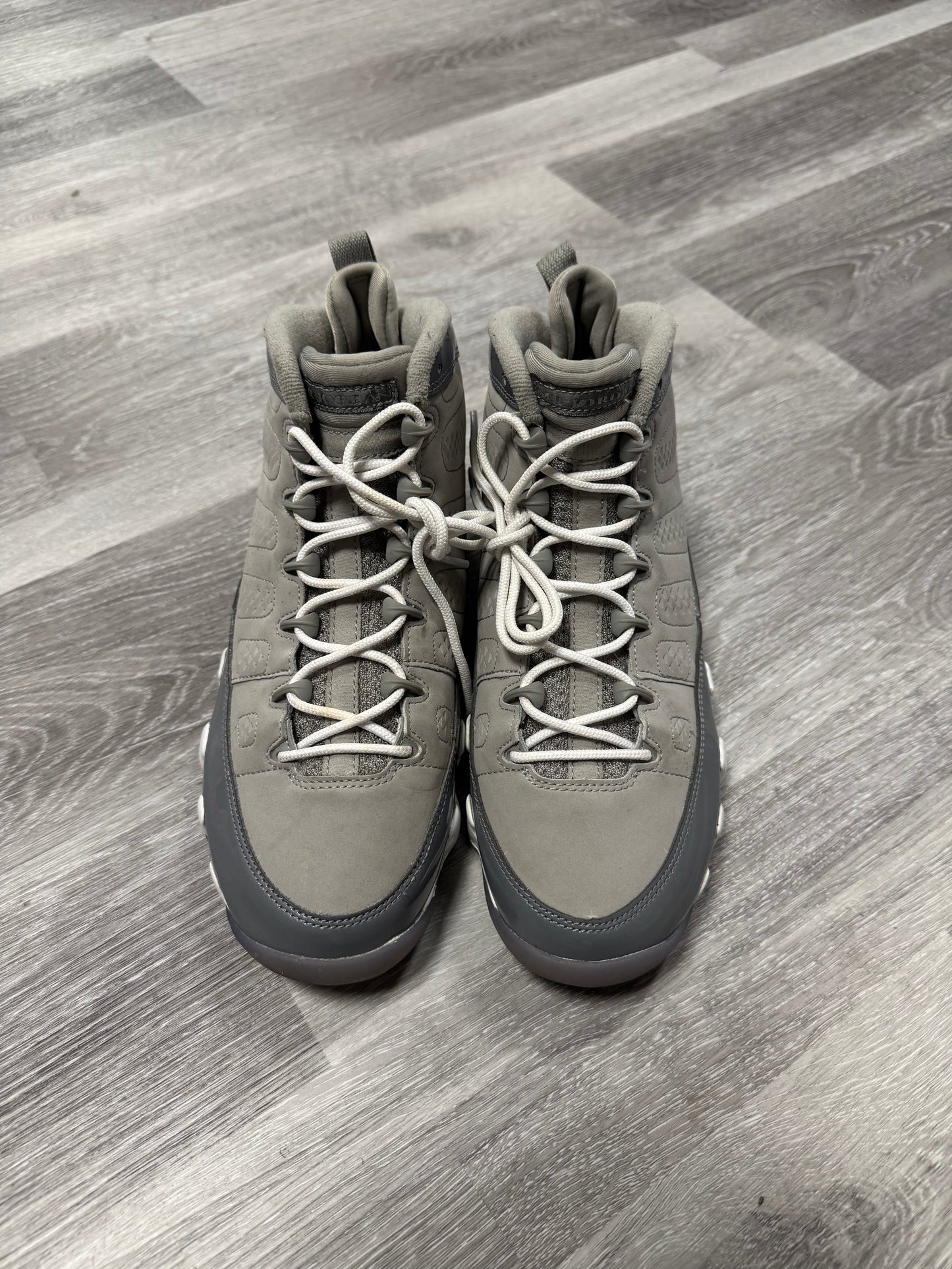 Jordan 9 Cool Grey / Preowned