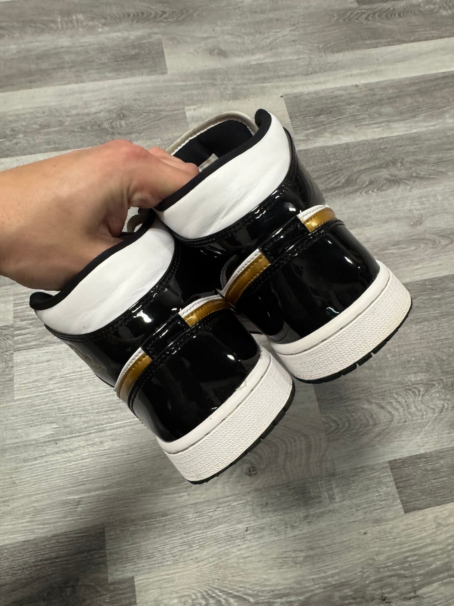 Jordan 1 Mid Patent Black Gold / Preowned