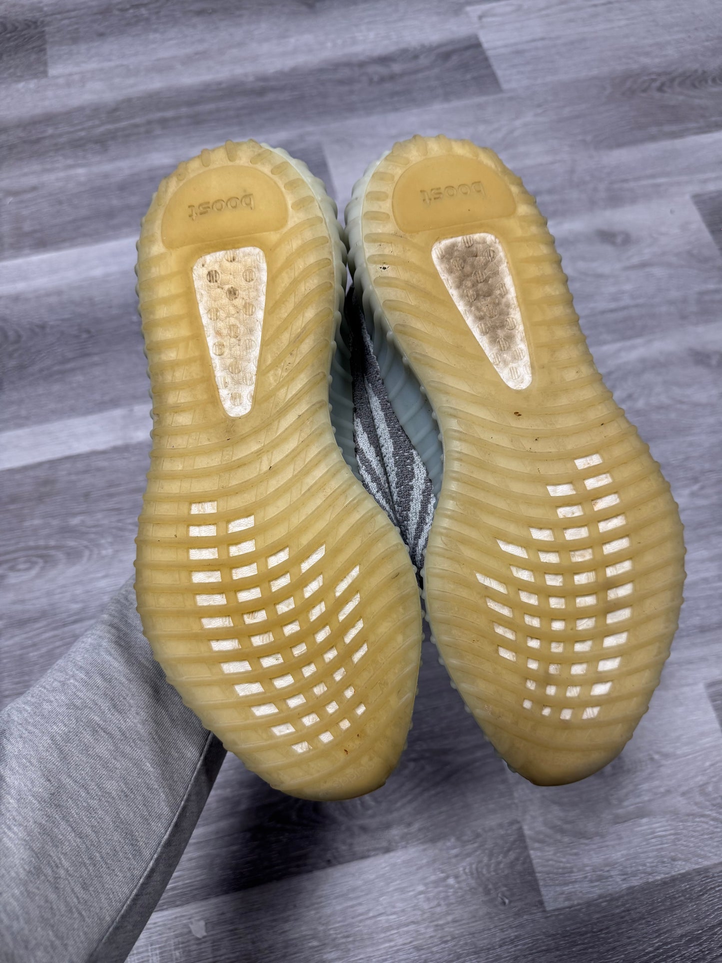 Yeezy 350 Blue Tint / Preowned
