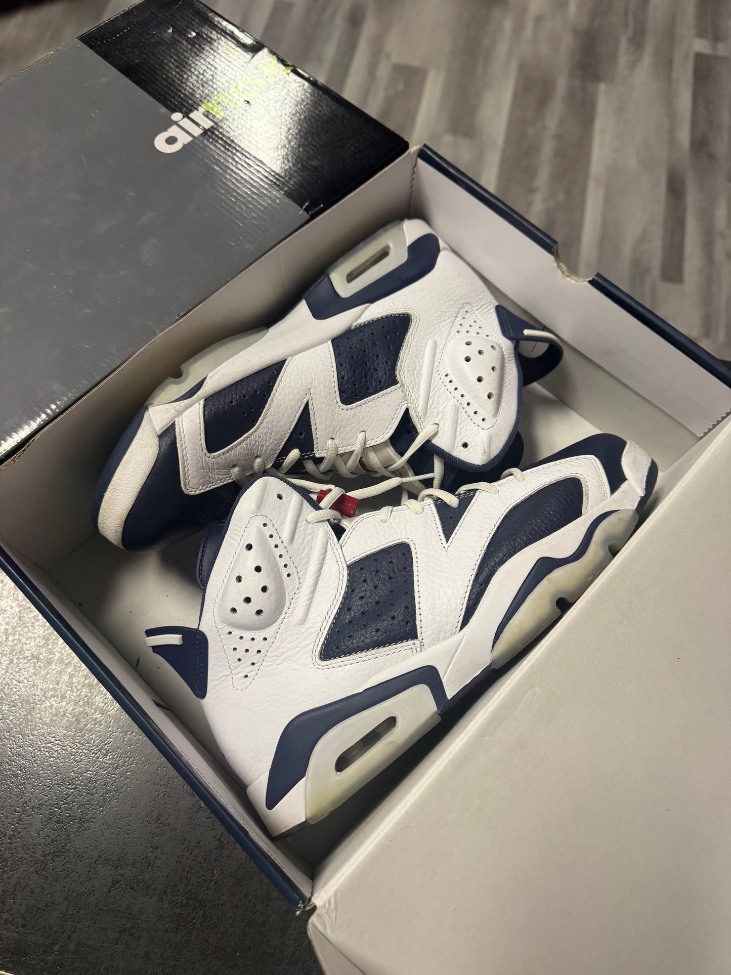 Jordan 6 Olympic / Preowned