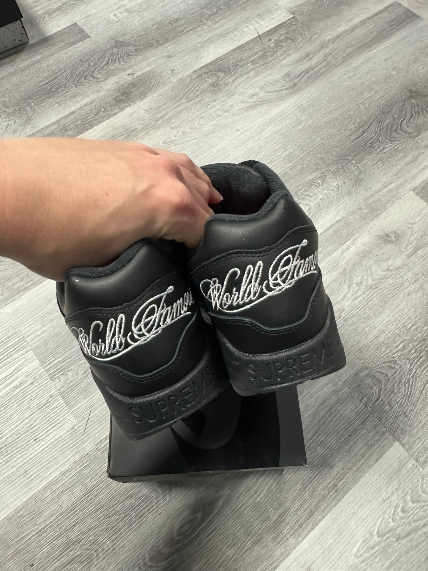 Air Max 1 '87 Supreme Black / Preowned