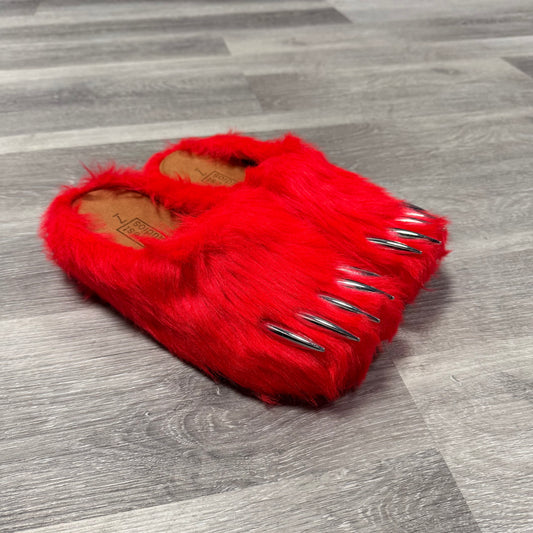 Bravest Studios Bear Claw (Red) / Brand. ew