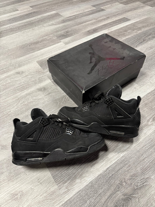 Jordan 4 Black Cat / Preowned