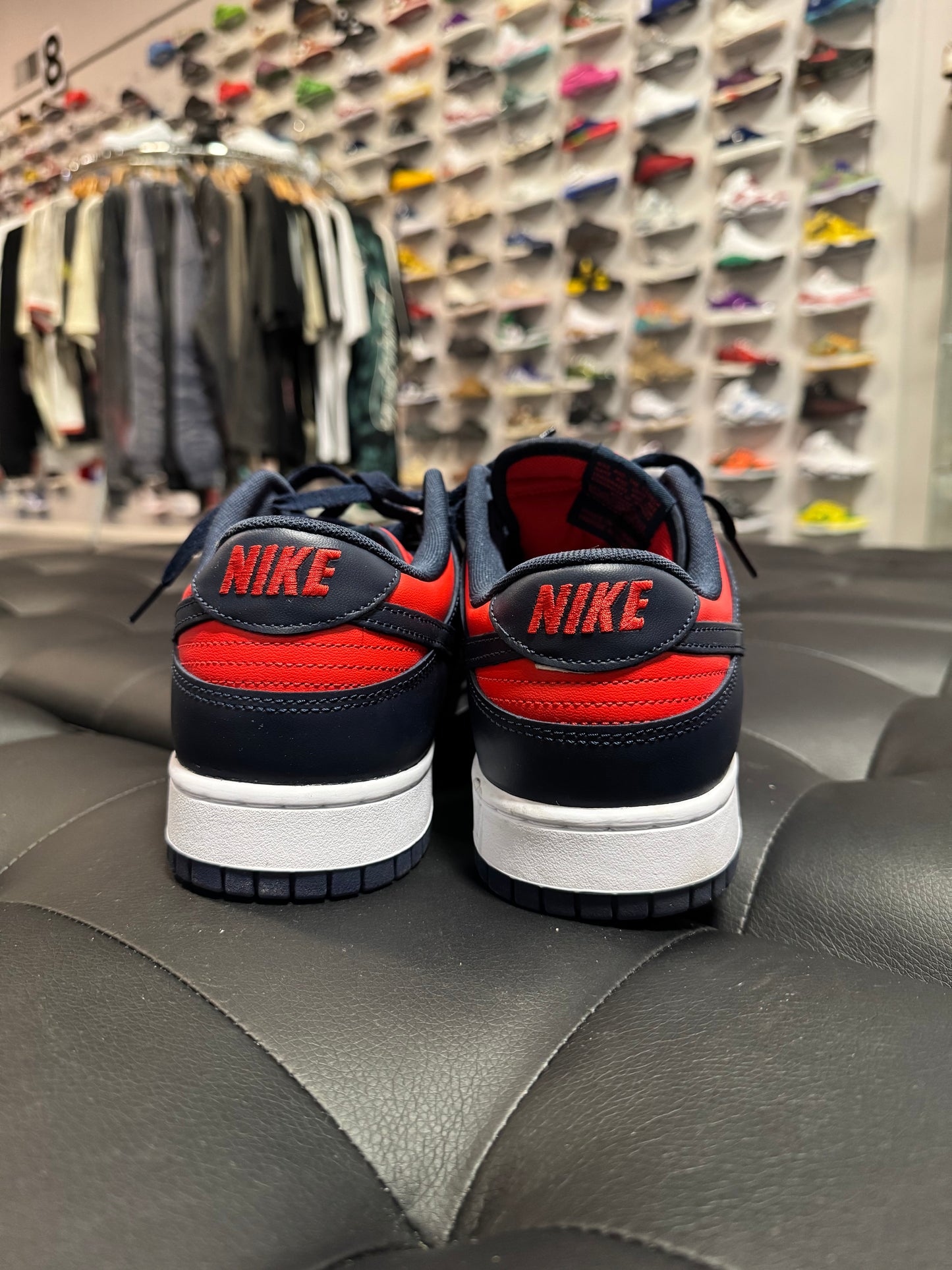Dunk Low University Red Obsidian / Preowned