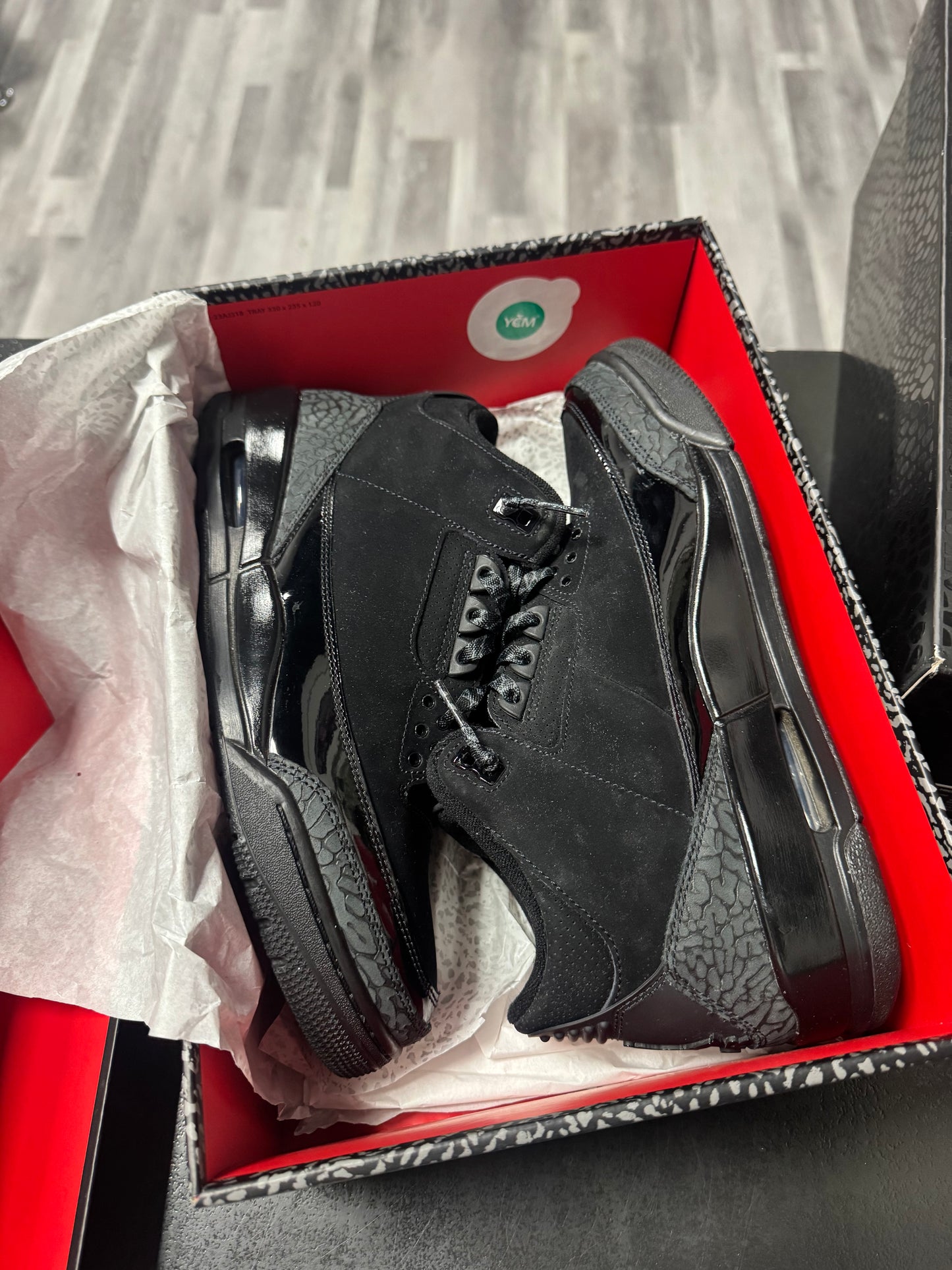 Jordan 3 Black Cat / Preowned