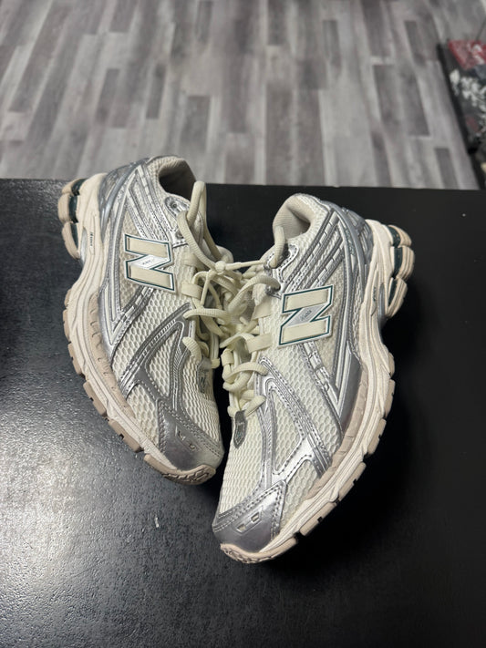 New Balance 1906R Metallic Silver Sea Salt / Preowned