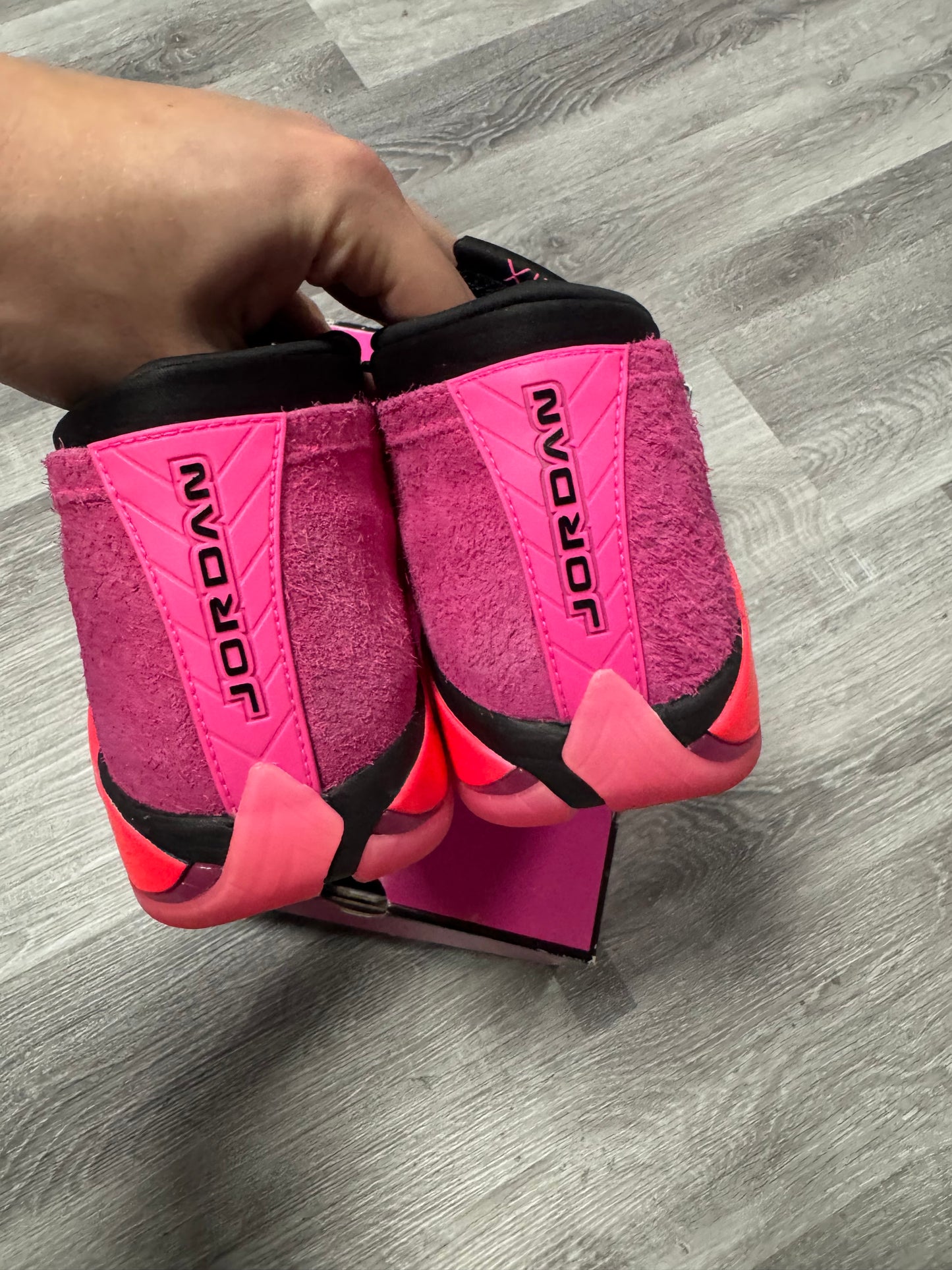 Jordan 14 Low Shocking Pink / Preowned