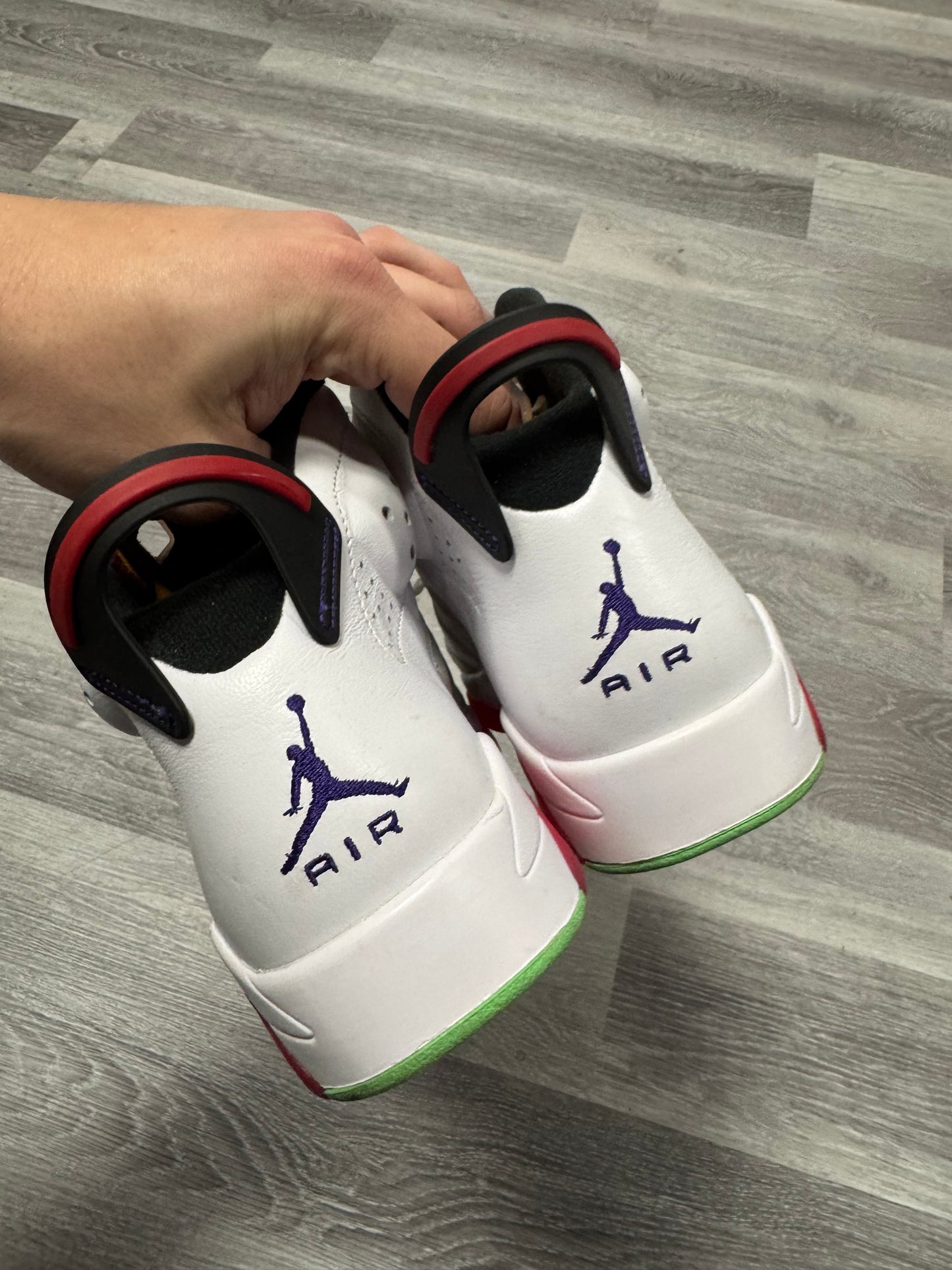 Jordan 6 Hare / Preowned