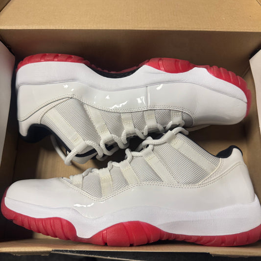 Jordan 11 Low Cherry / Preowned