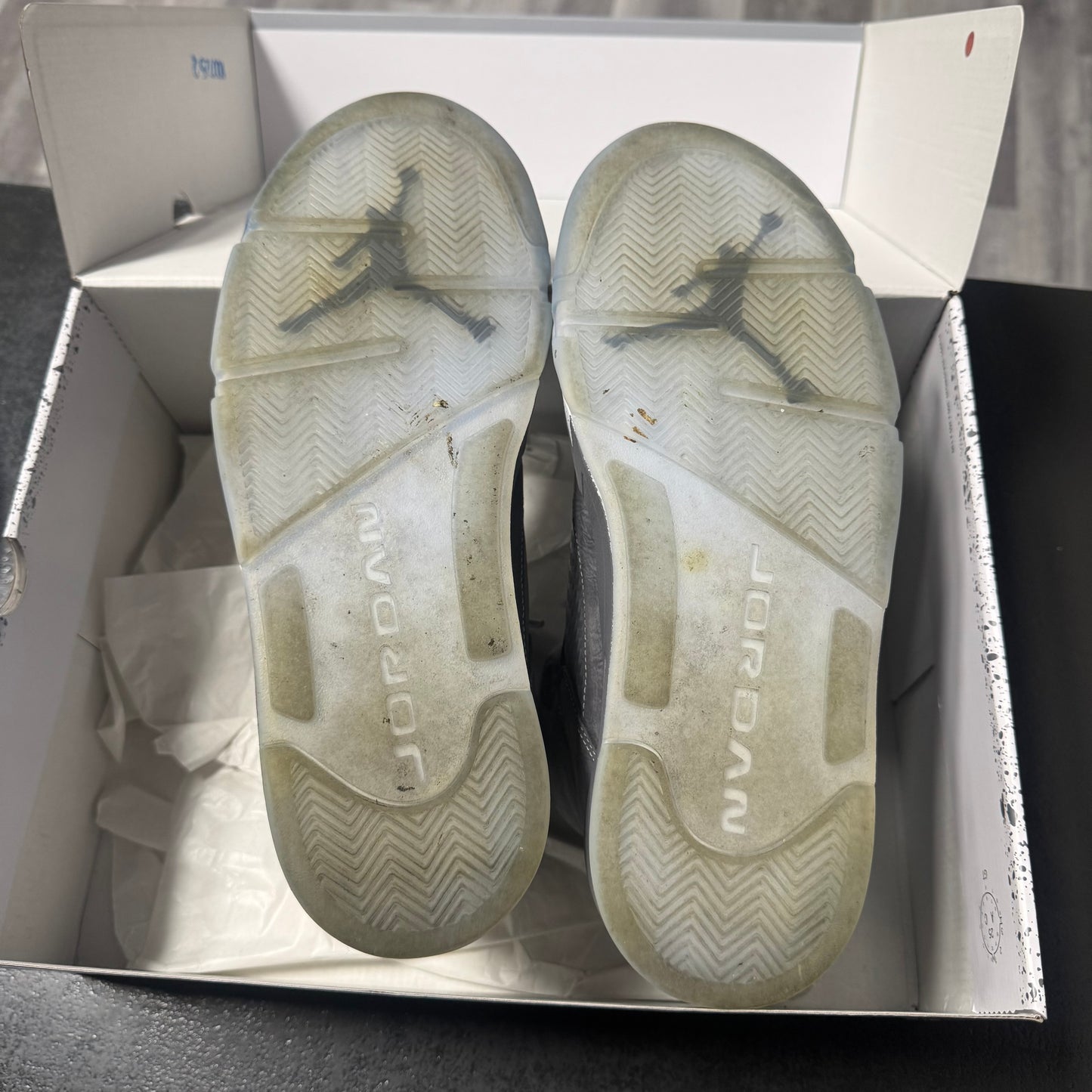 Jordan 5 Wolf Grey / Preowned