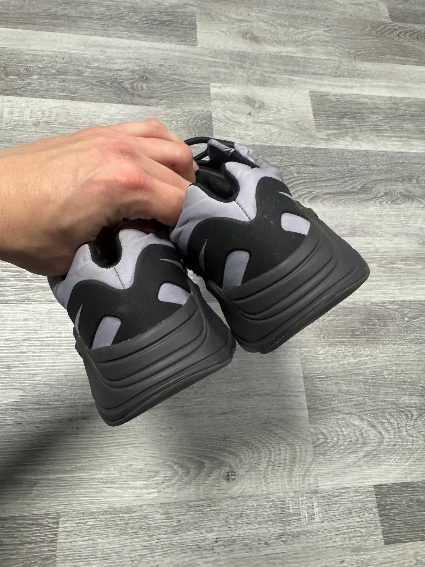 Yeezy 700 MNVN Geode / Preowned