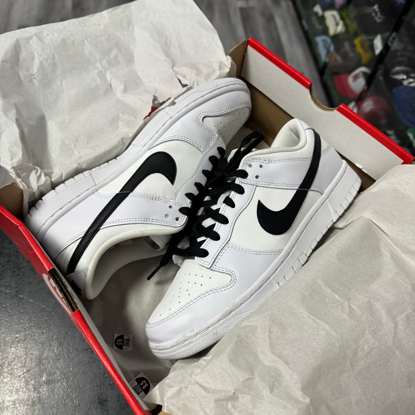 Dunk Low Reverse Panda / Preowned