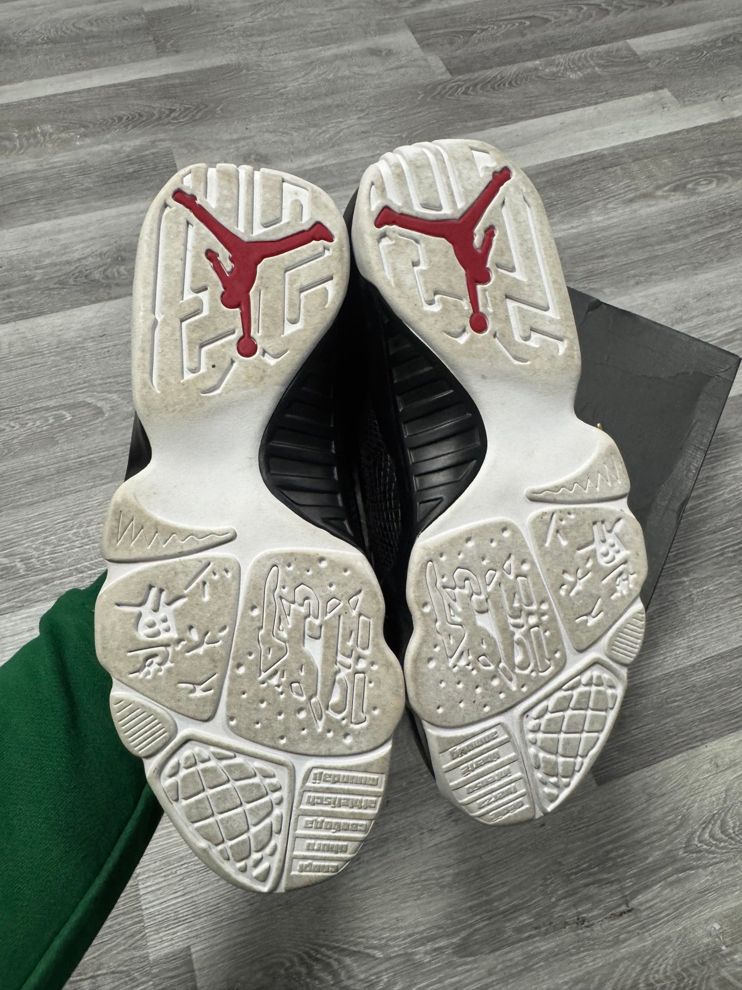 Jordan 9 Low Bred Snakeskin / Preowned