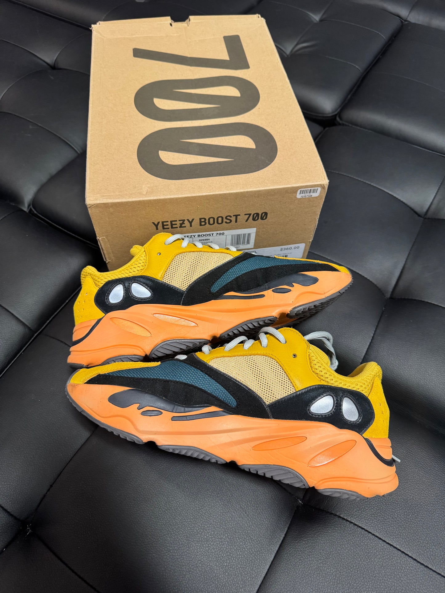 Yeezy 700 Sun / Preowned