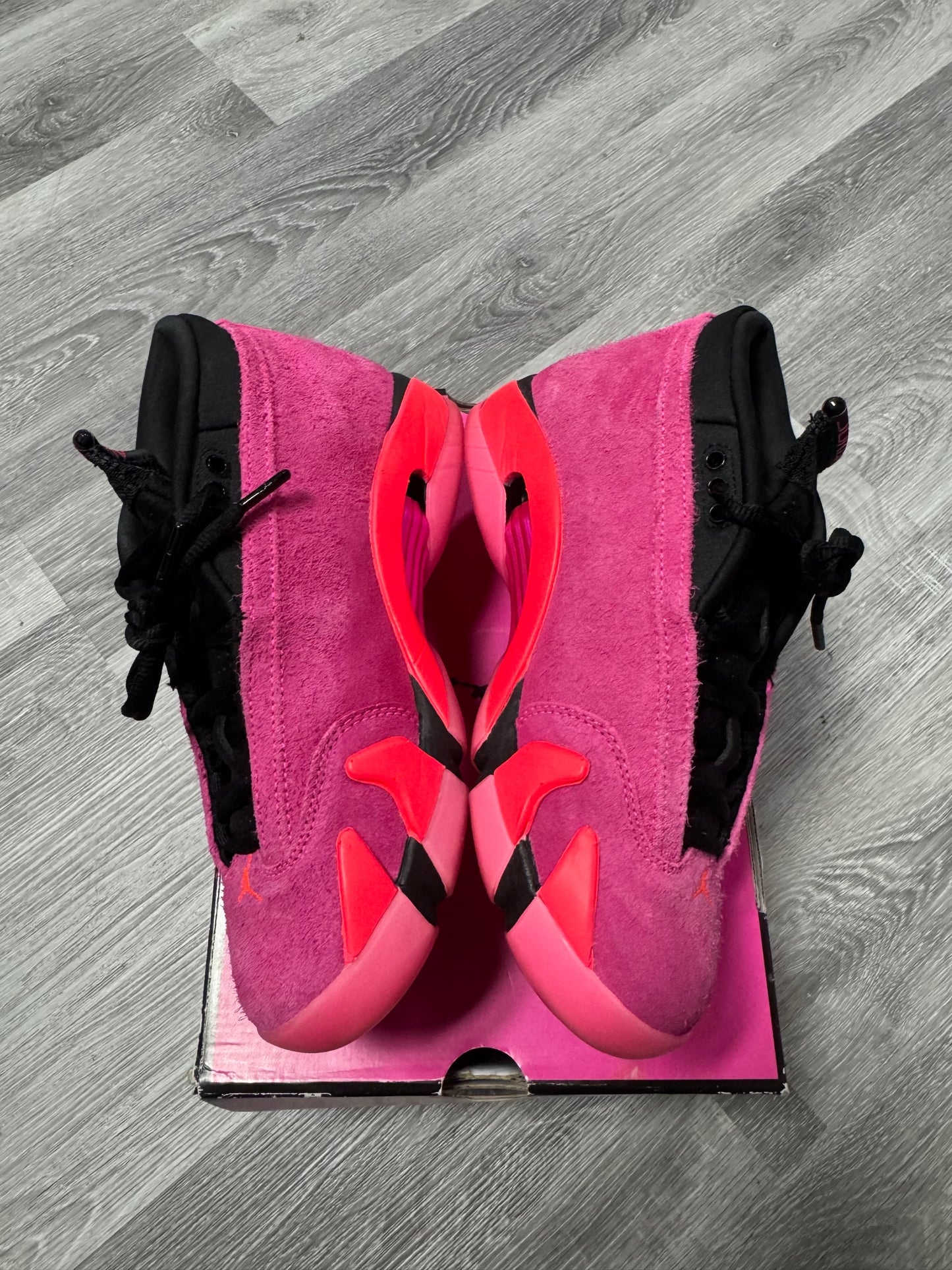Jordan 14 Low Shocking Pink / Preowned