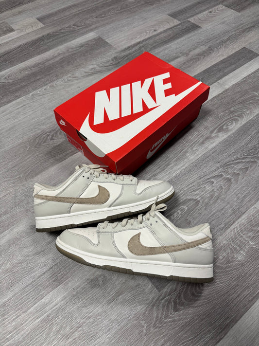Dunk Low Phantom Khaki / Preowned