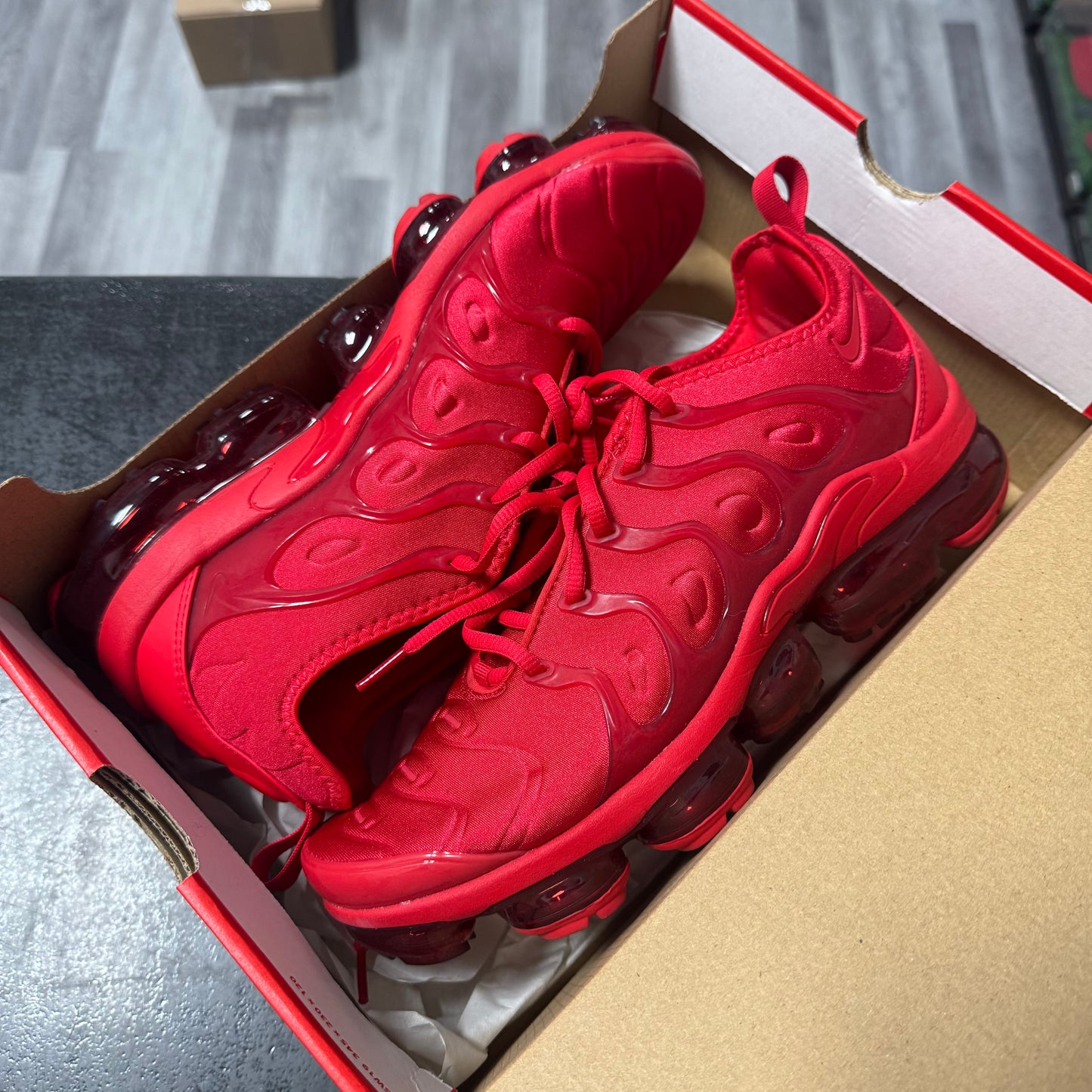 Air Max Vapormax Plus Red / Preowned