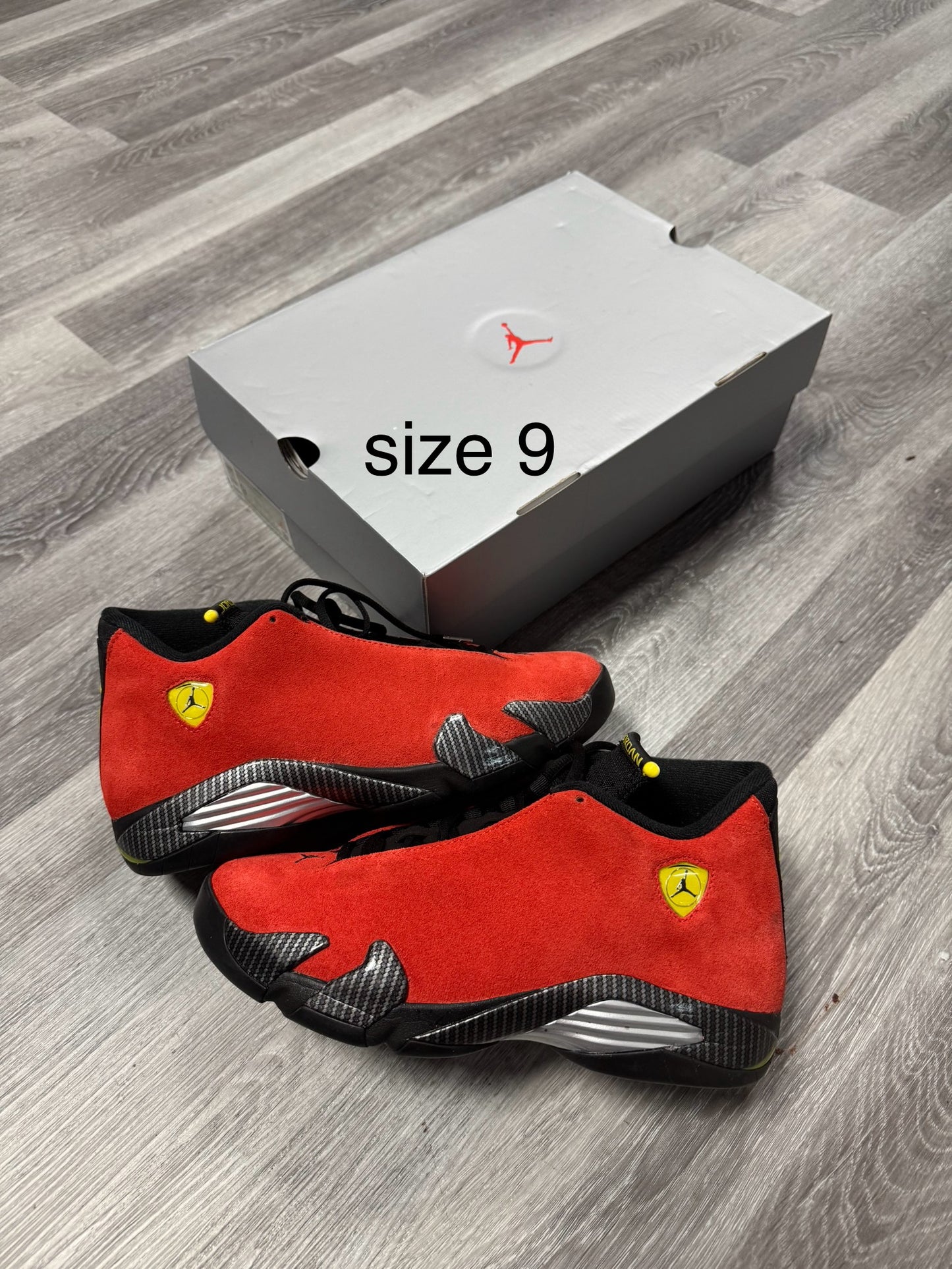 Jordan 14 Ferrari / Preowned