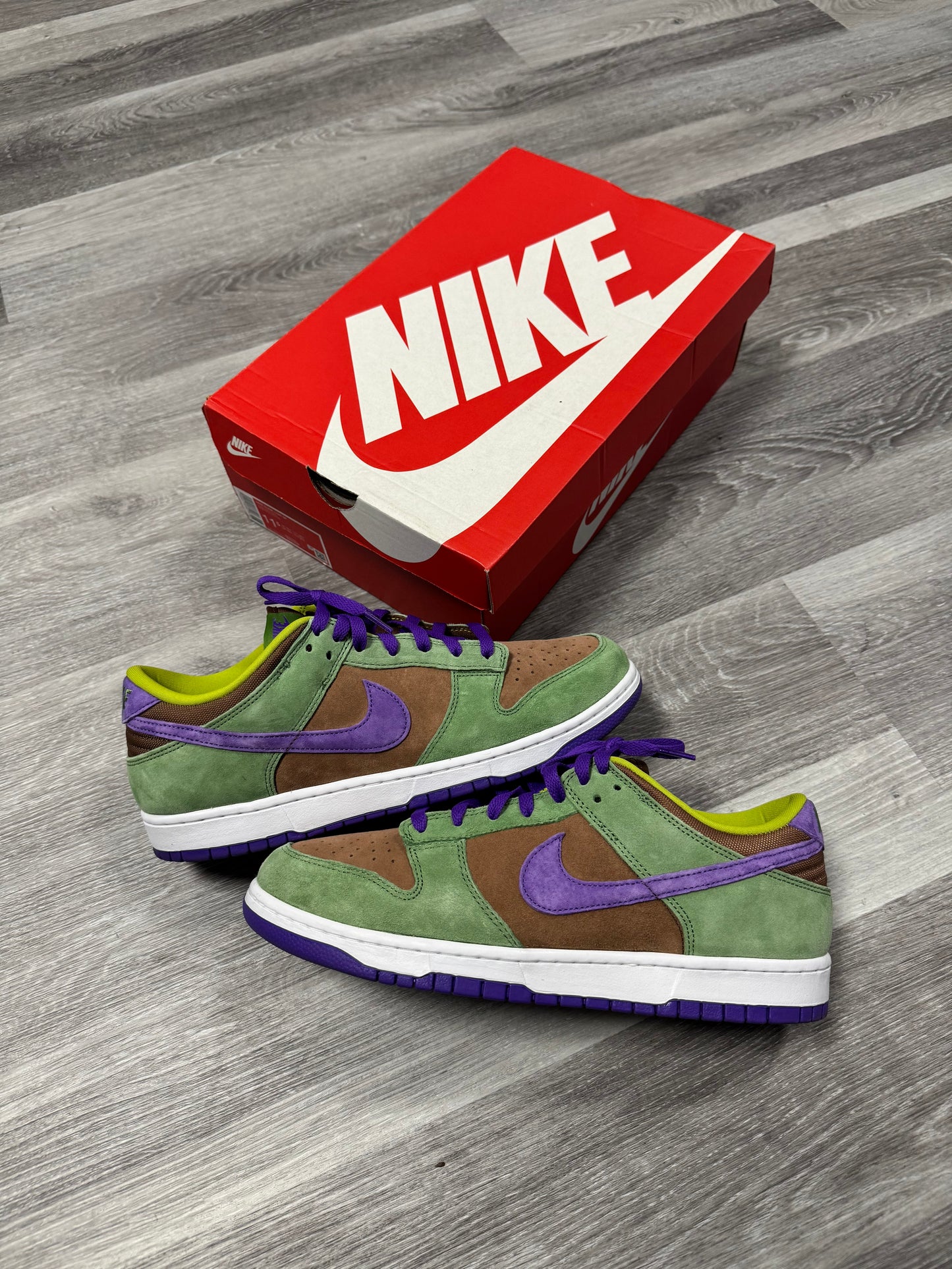 Dunk Low Veneer / Preowned